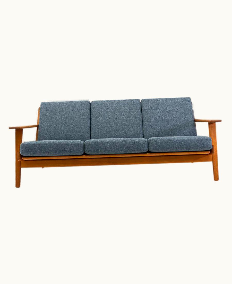 Hans J. Wegner Hans J. Wegner Danish Design Classsic GE 290 Three Seater Sofa By Hans Wegner For GETAMA, 1960s
