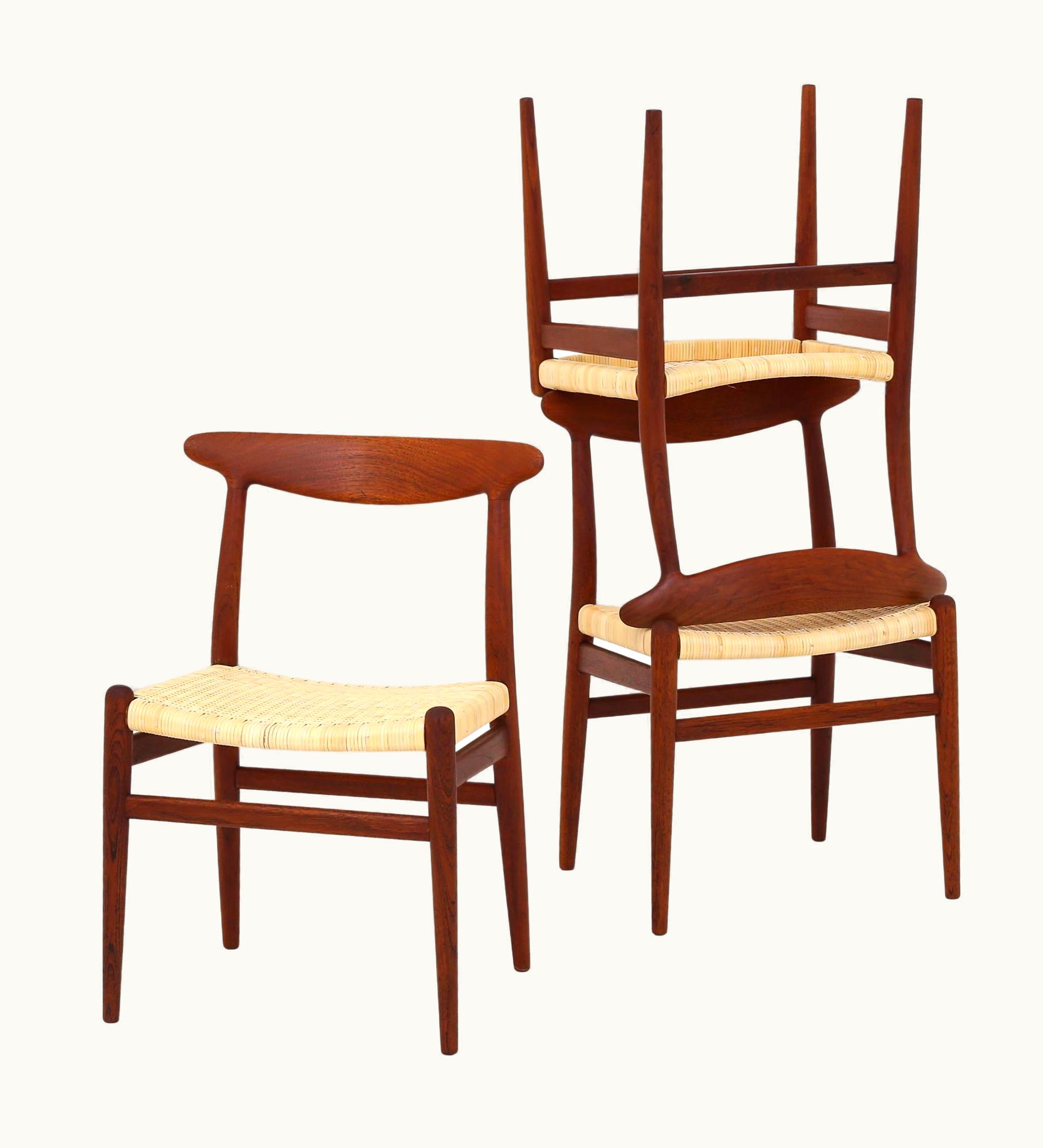 Hans J. Wegner Hans J. Wegner Chair By Hans J. Wegner