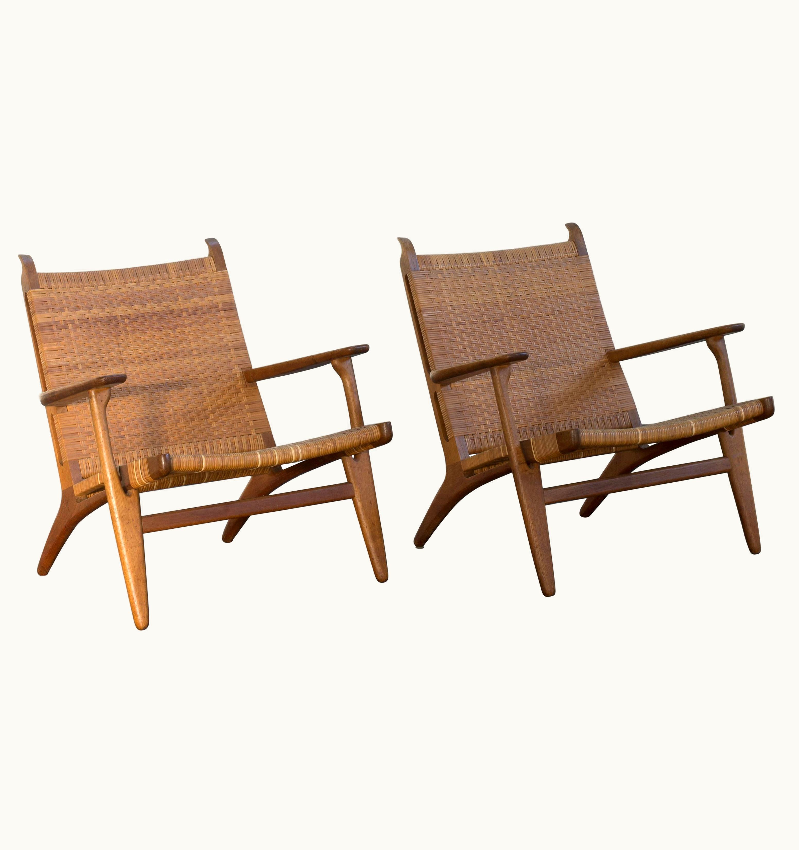 Hans J. Wegner Hans J. Wegner Pair Of Easy Chairs "Ch 27" For Carl Hansen