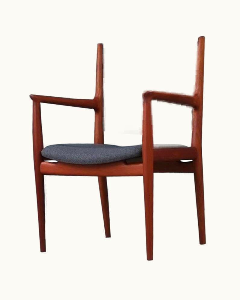 Hans J. Wegner Hans J. Wegner JH713 Chair