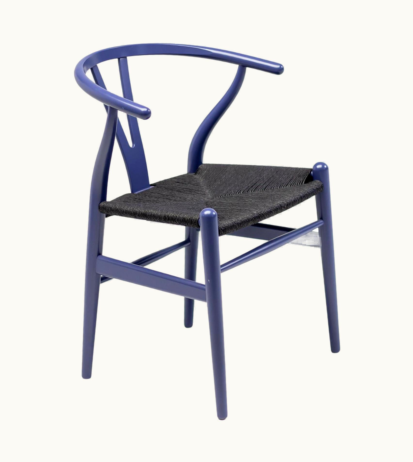 Hans J. Wegner Hans J. Wegner Special Edition Hans Wegner CH24 Wishbone Chair In Purple With Black Seat