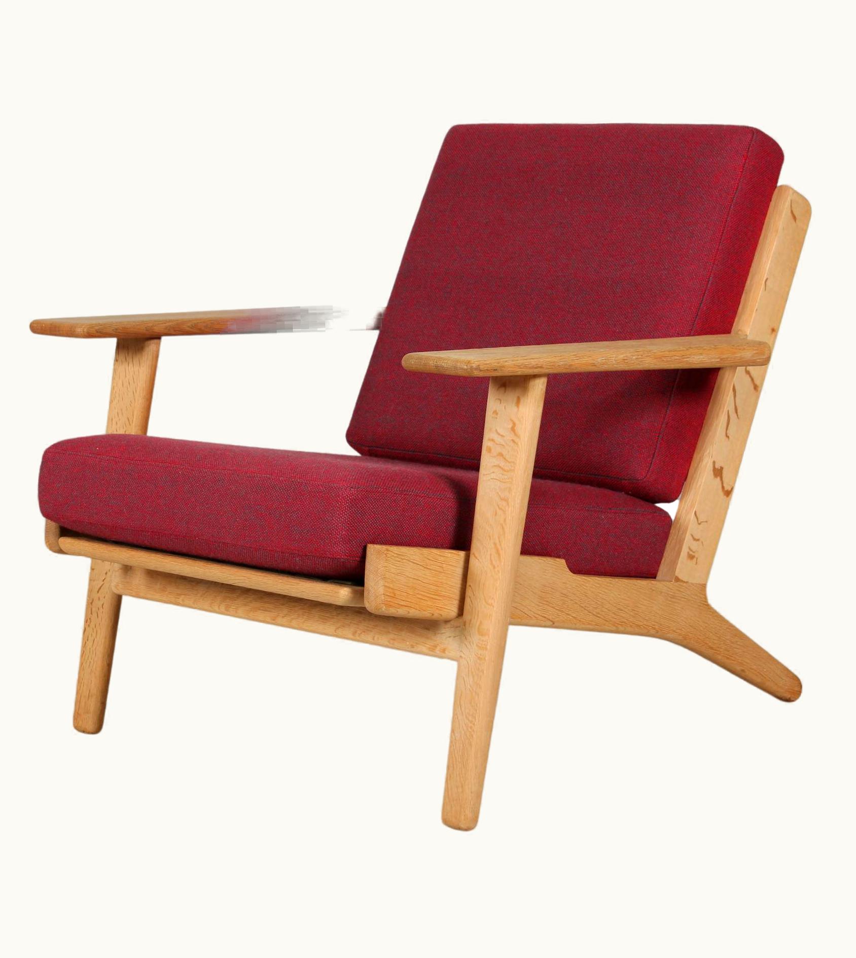 Hans J. Wegner Hans J. Wegner Lounge Chair GE 290 Of Oak With Red Wool Cushion By GETAMA, 1970s
