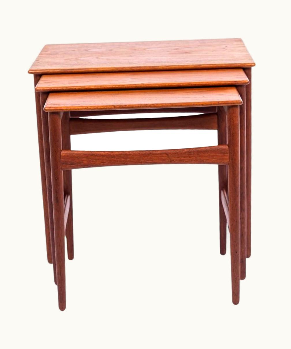 Hans J. Wegner Hans J. Wegner Danish Modern AT-40 Teak Nesting Tables By Hans J. Wegner, 1960s