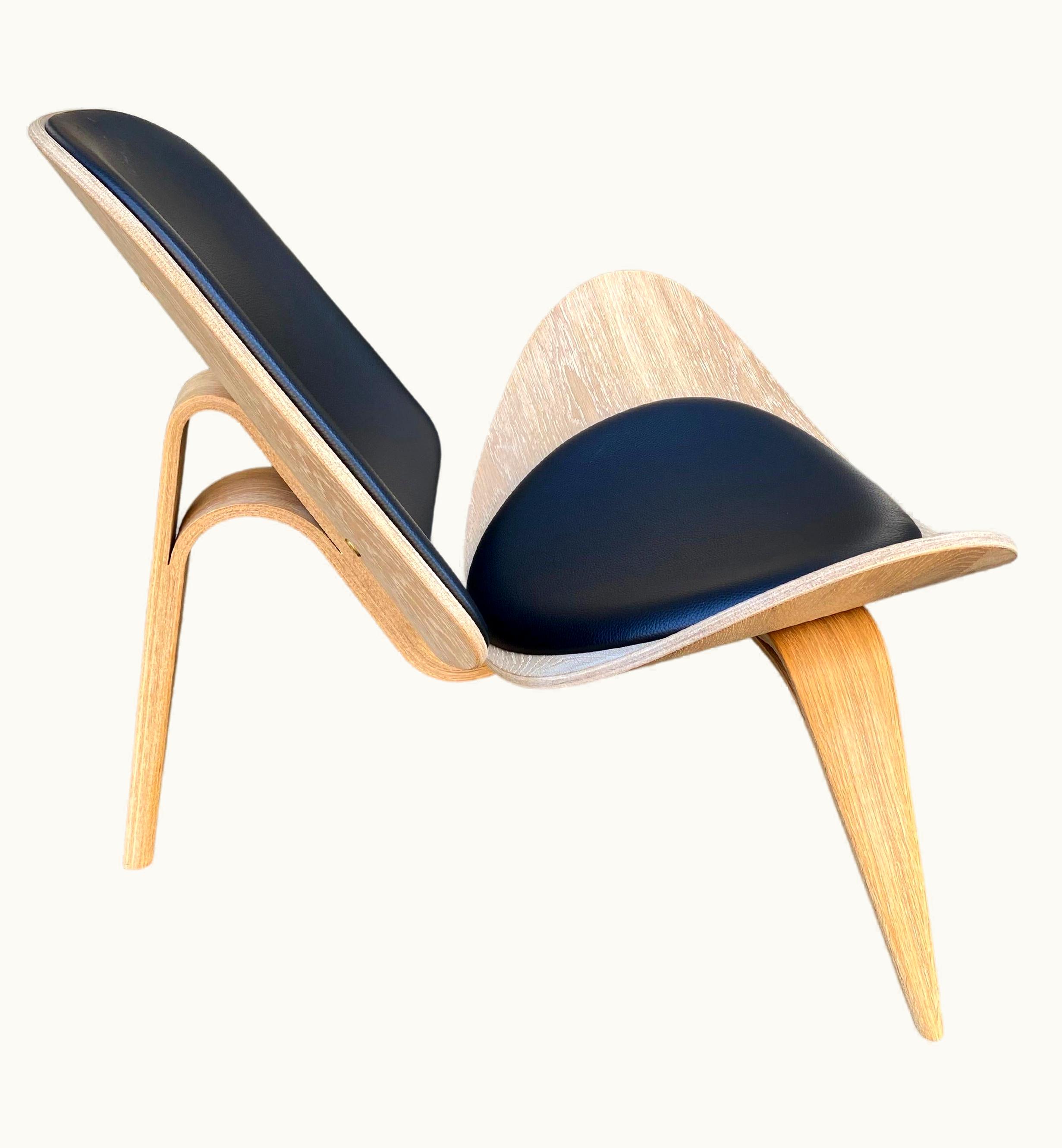 Hans J. Wegner Hans J. Wegner Shell Chair