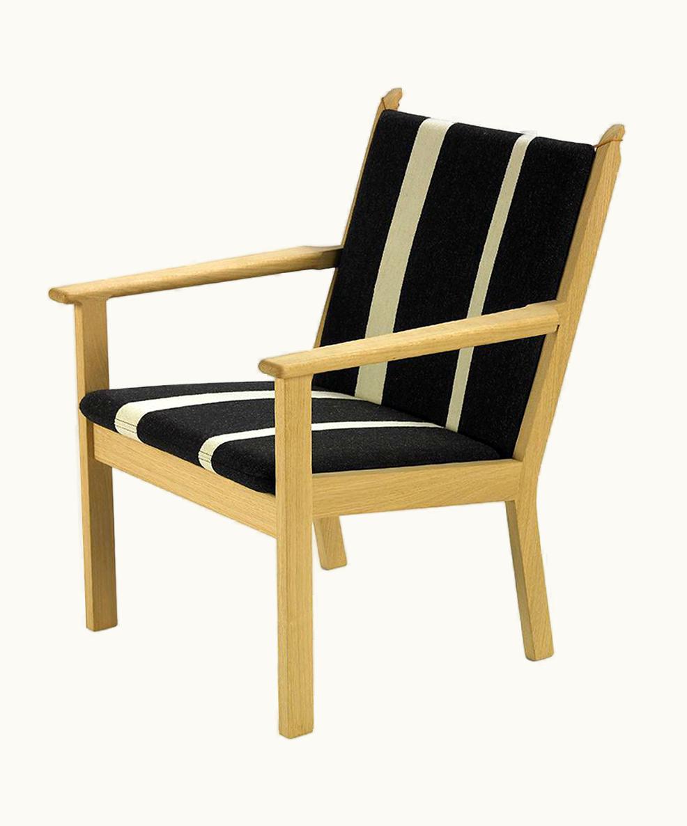 Hans J. Wegner Hans J. Wegner GE-284 Lounge Chair, Beech