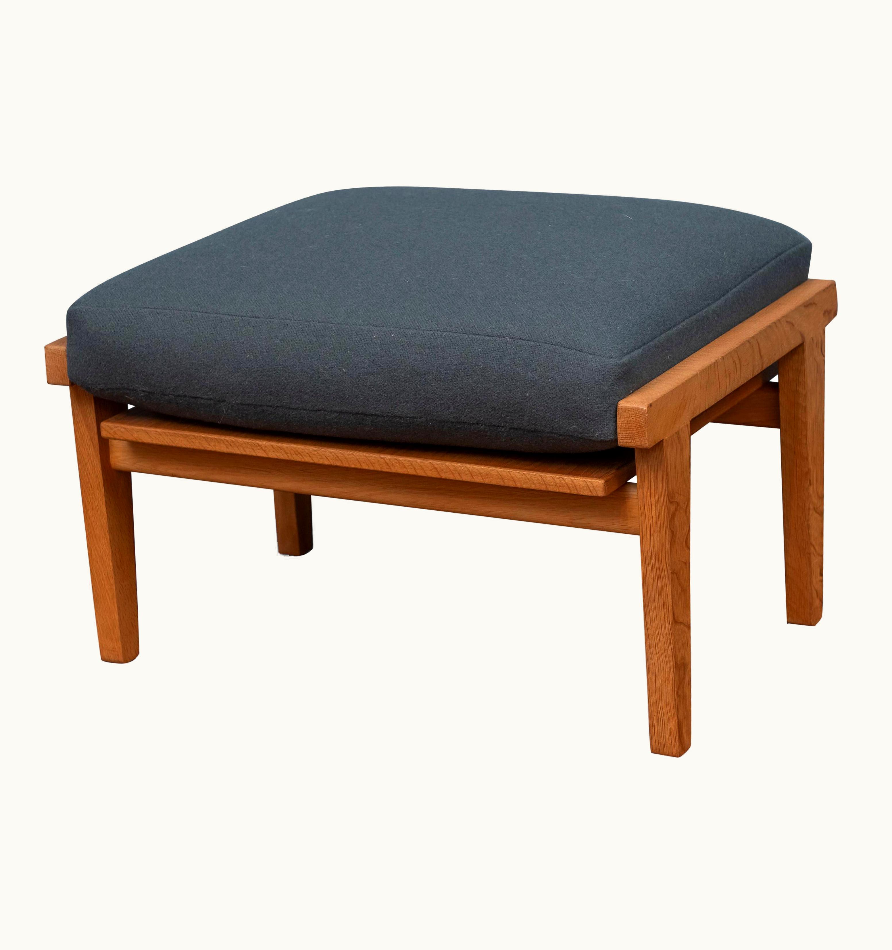 Hans J. Wegner Hans J. Wegner Ottoman For GETAMA
