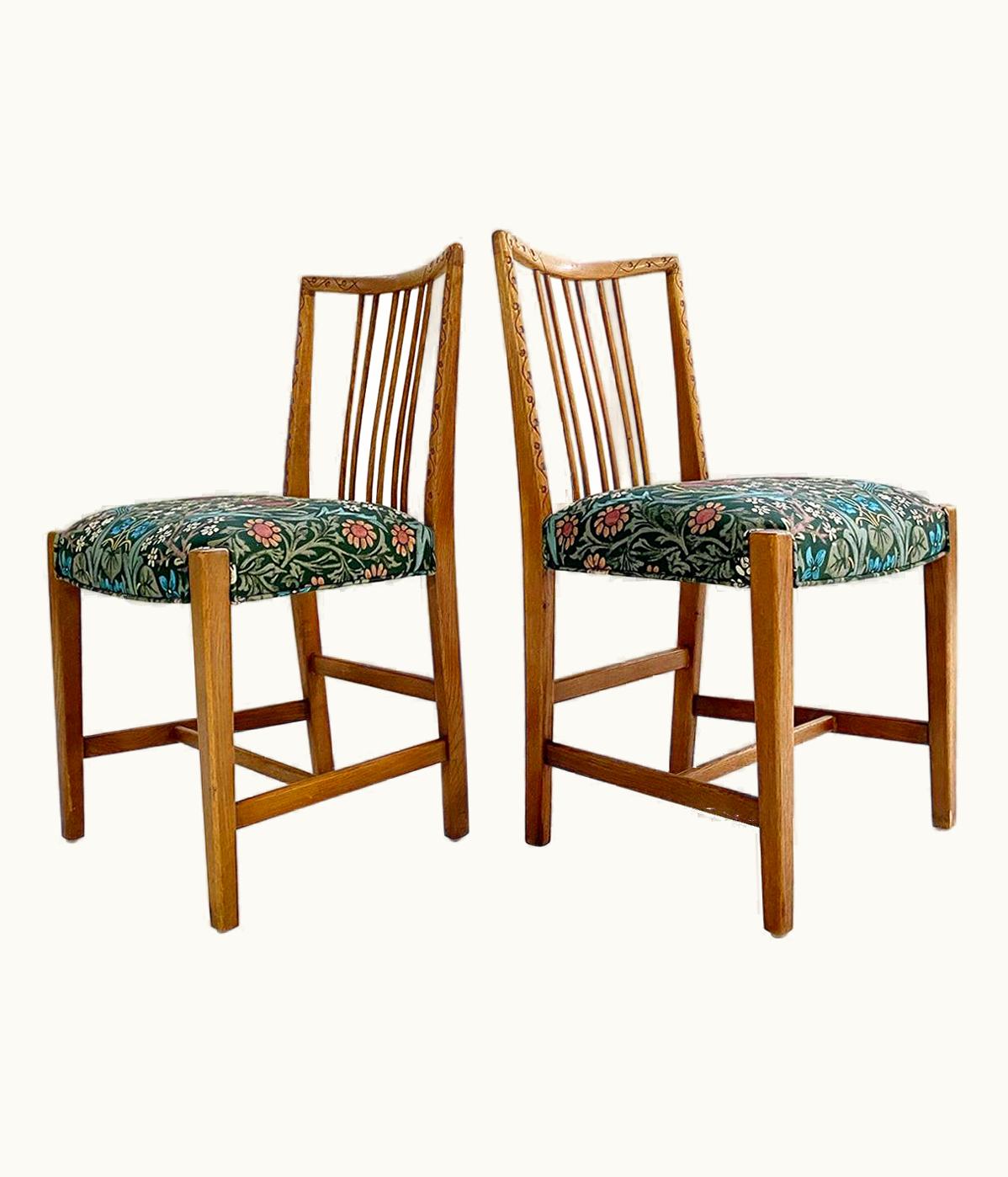 Hans J. Wegner Hans J. Wegner Dining Chairs In William Morris Blackthorn, Pair