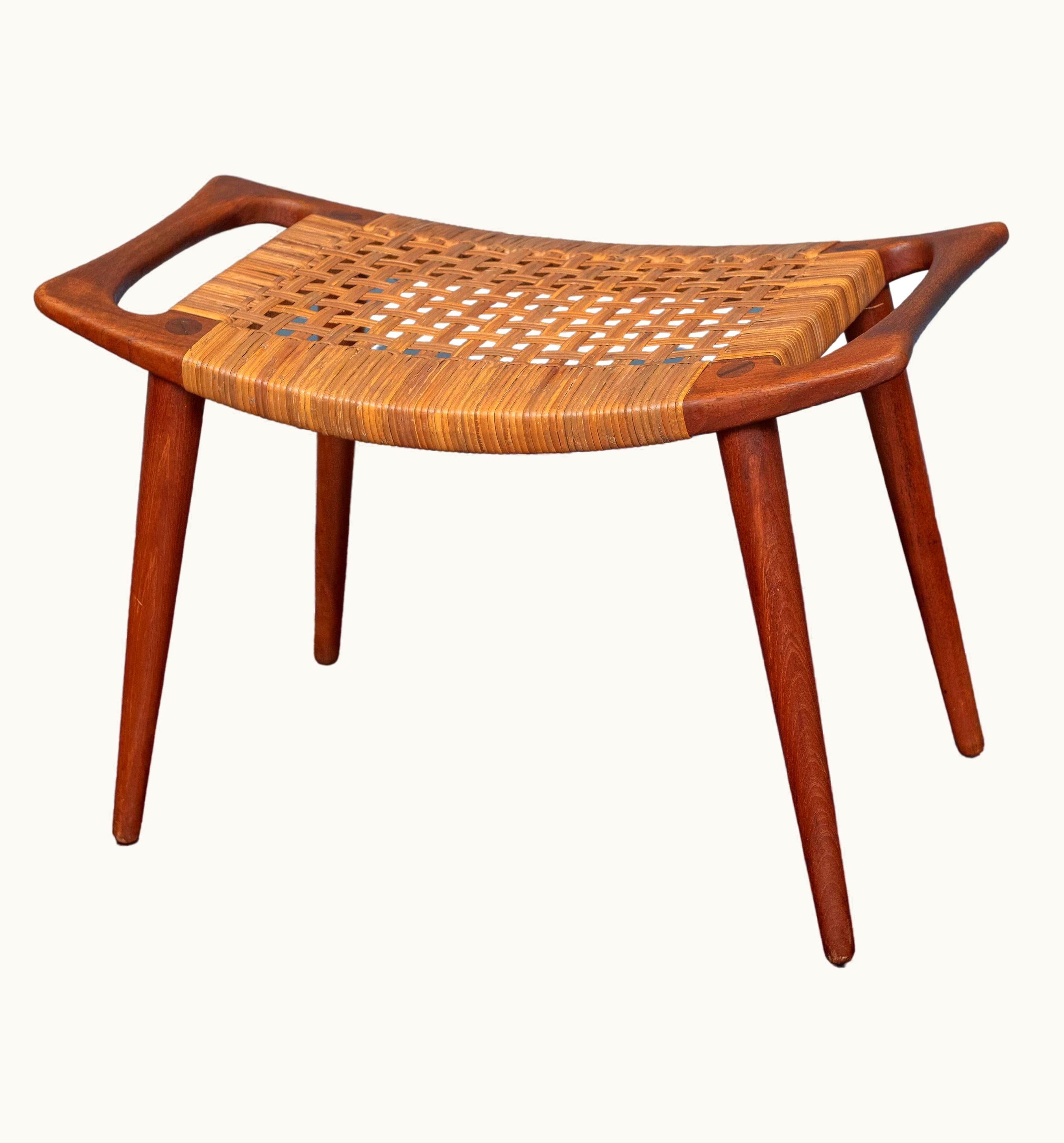 Hans J. Wegner Hans J. Wegner Stool Or Bench For Johannes Hansen Model JH539