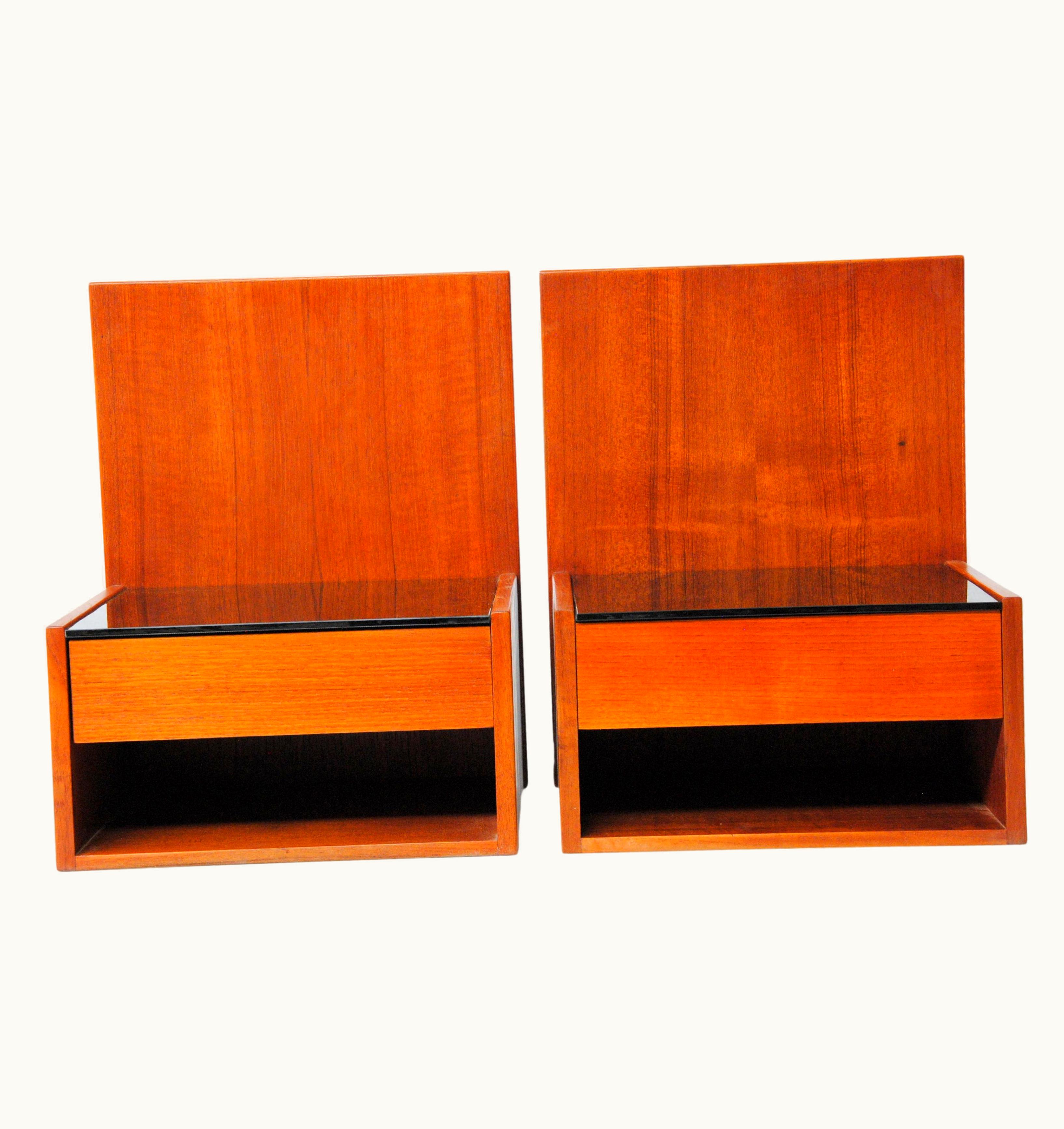 Hans J. Wegner Hans J. Wegner Set Of Restored Floating Nightstands In Teak With Glass For GETAMA