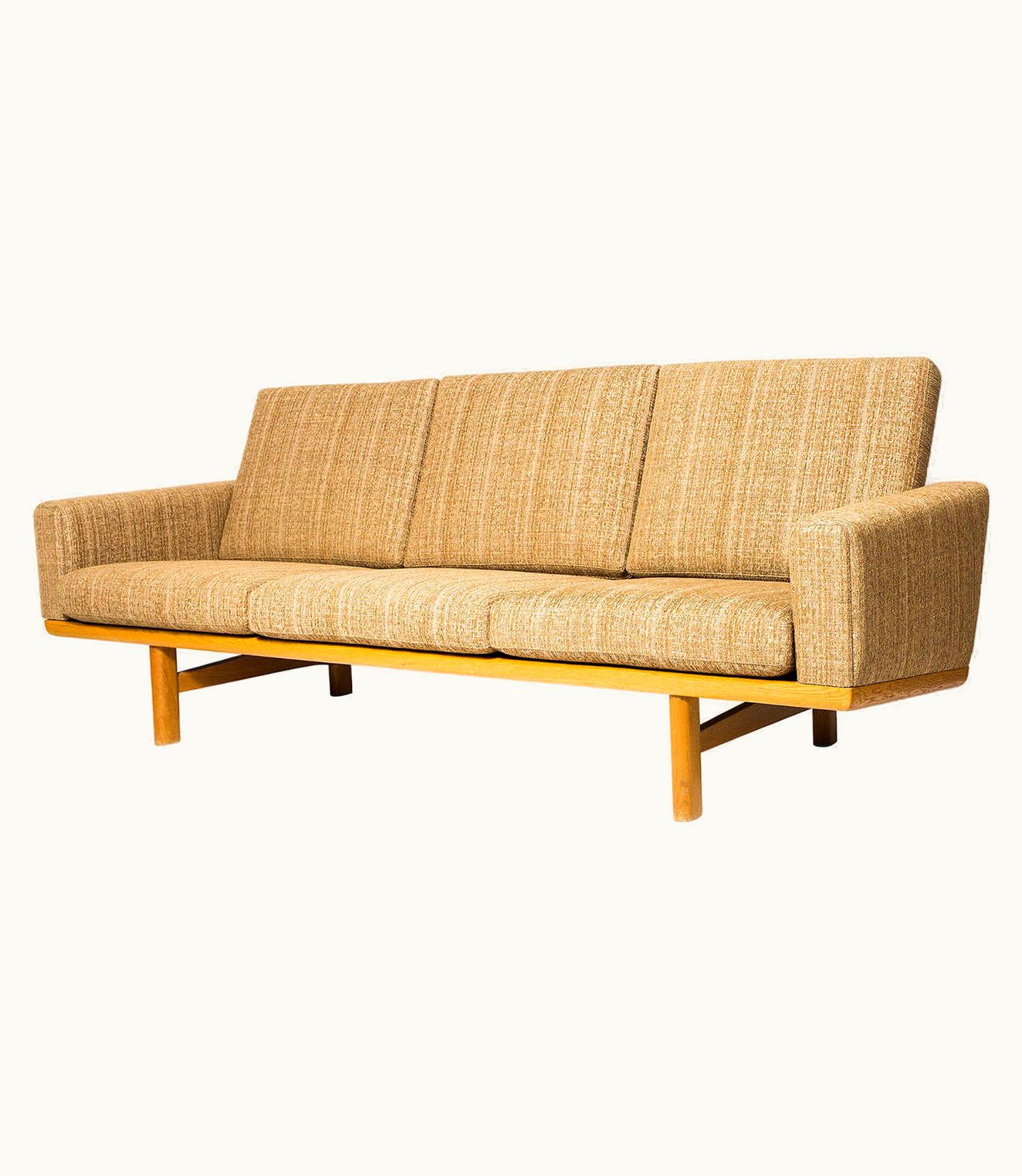 Hans J. Wegner Hans J. Wegner GE-236 Sofa UZ0192416