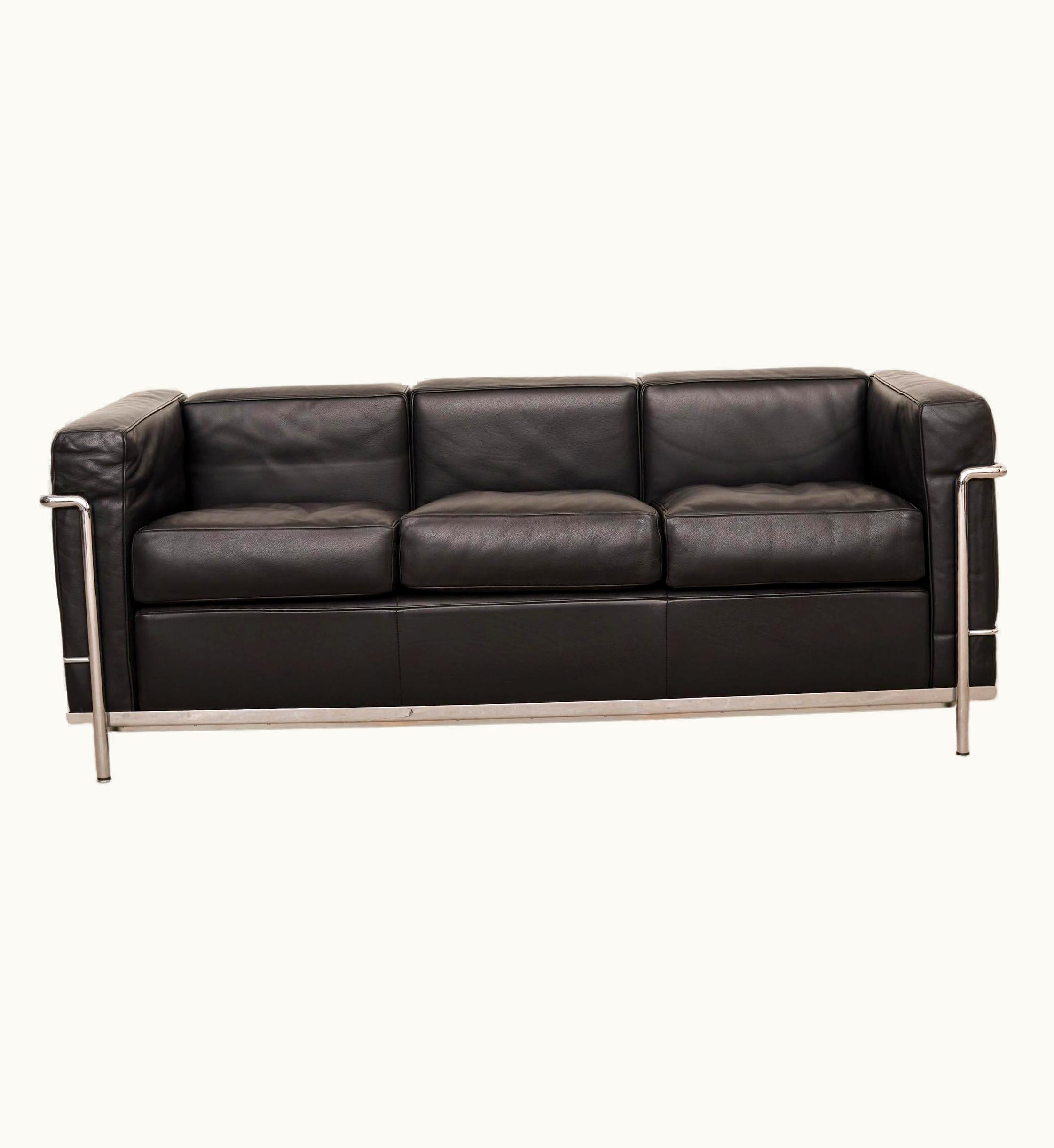 Le Corbusier Le Corbusier LC2 Le Corbusier Sofa By Cassina