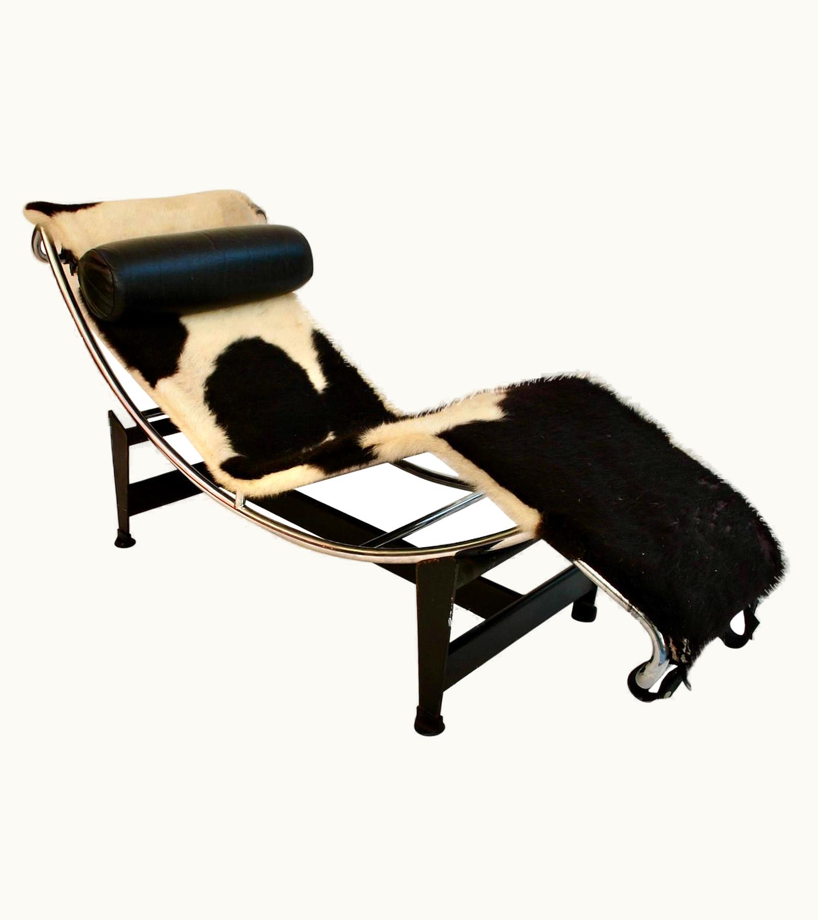 Le Corbusier Le Corbusier Sexy 1960s Chaise Lounge LC4 By Le Corbusier