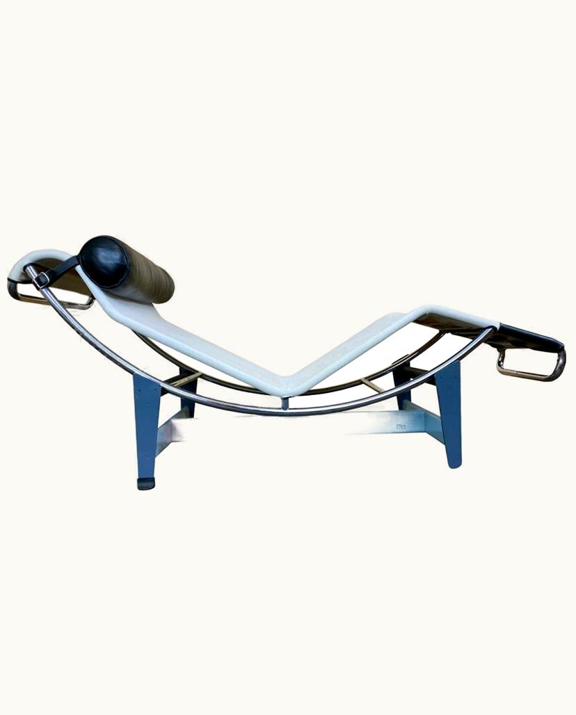 Le Corbusier 1980's LC4 Le Corbusier Villa Church Special Edition Lounger Cassina Linen Desig