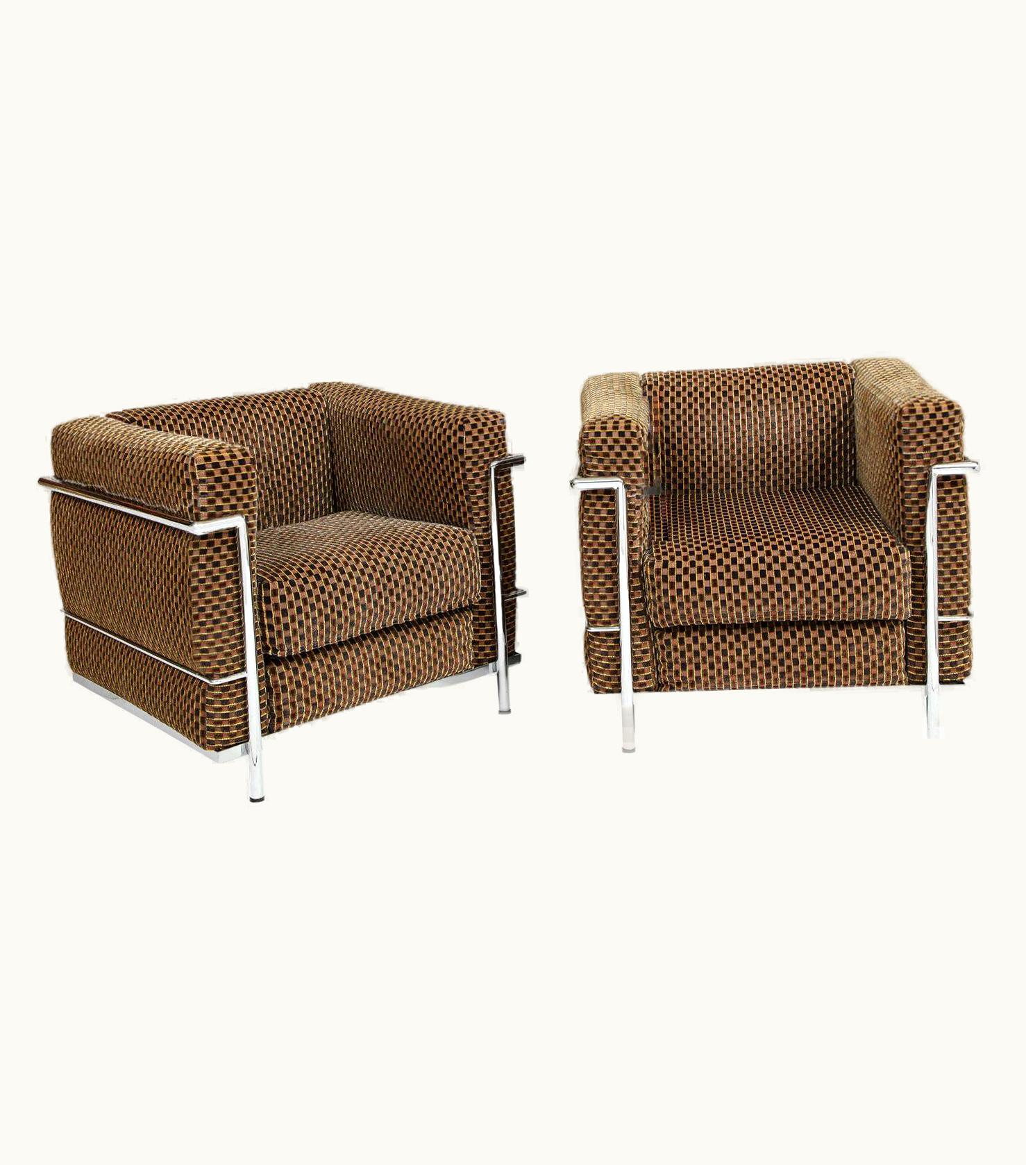 Le Corbusier Pair Of Iconic Model LC2 Club Chairs In Chrome 1990s