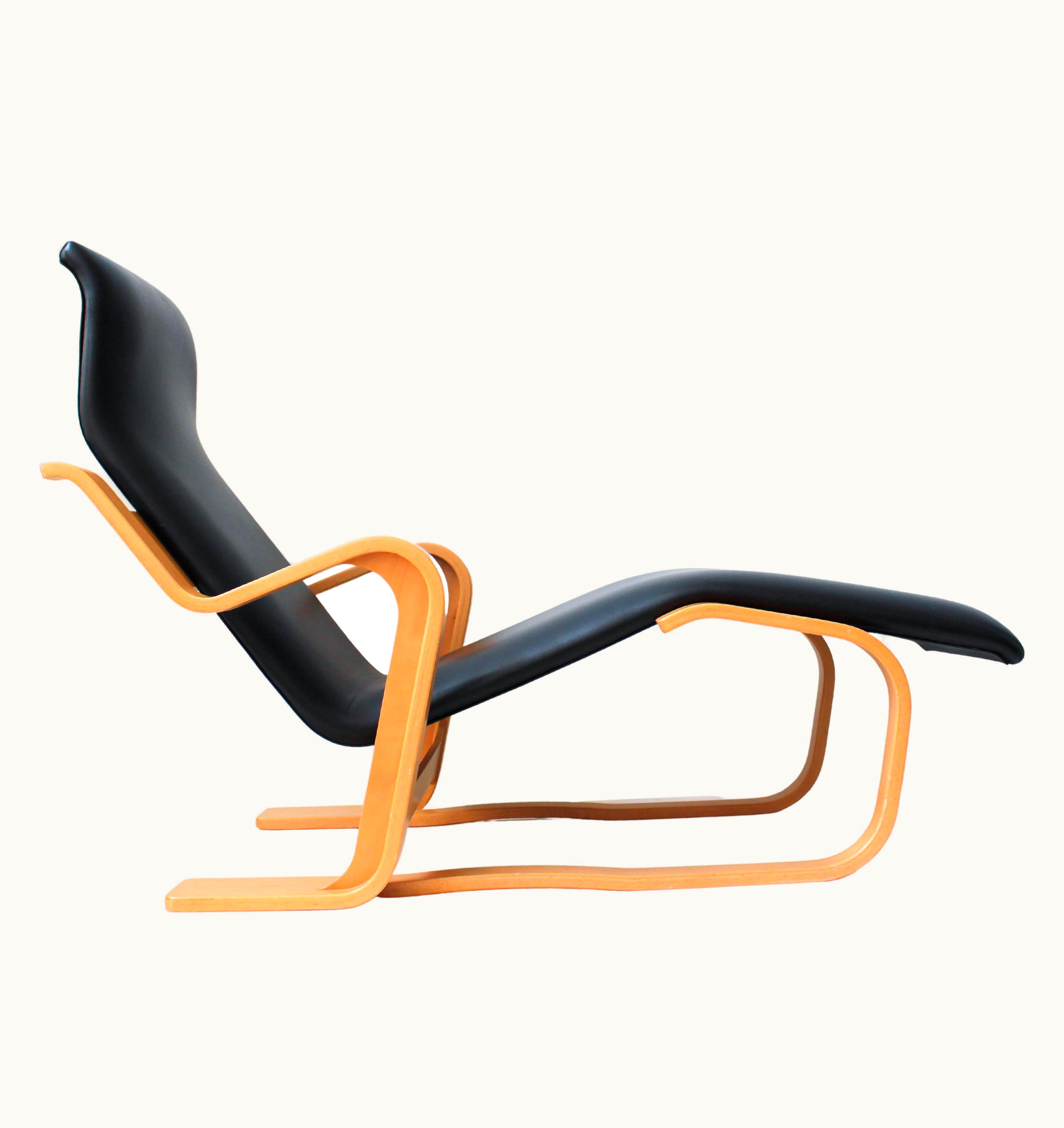Marcel Breuer Marcel Breuer Isokon Chaise Longue, Knoll Studio / C.1970