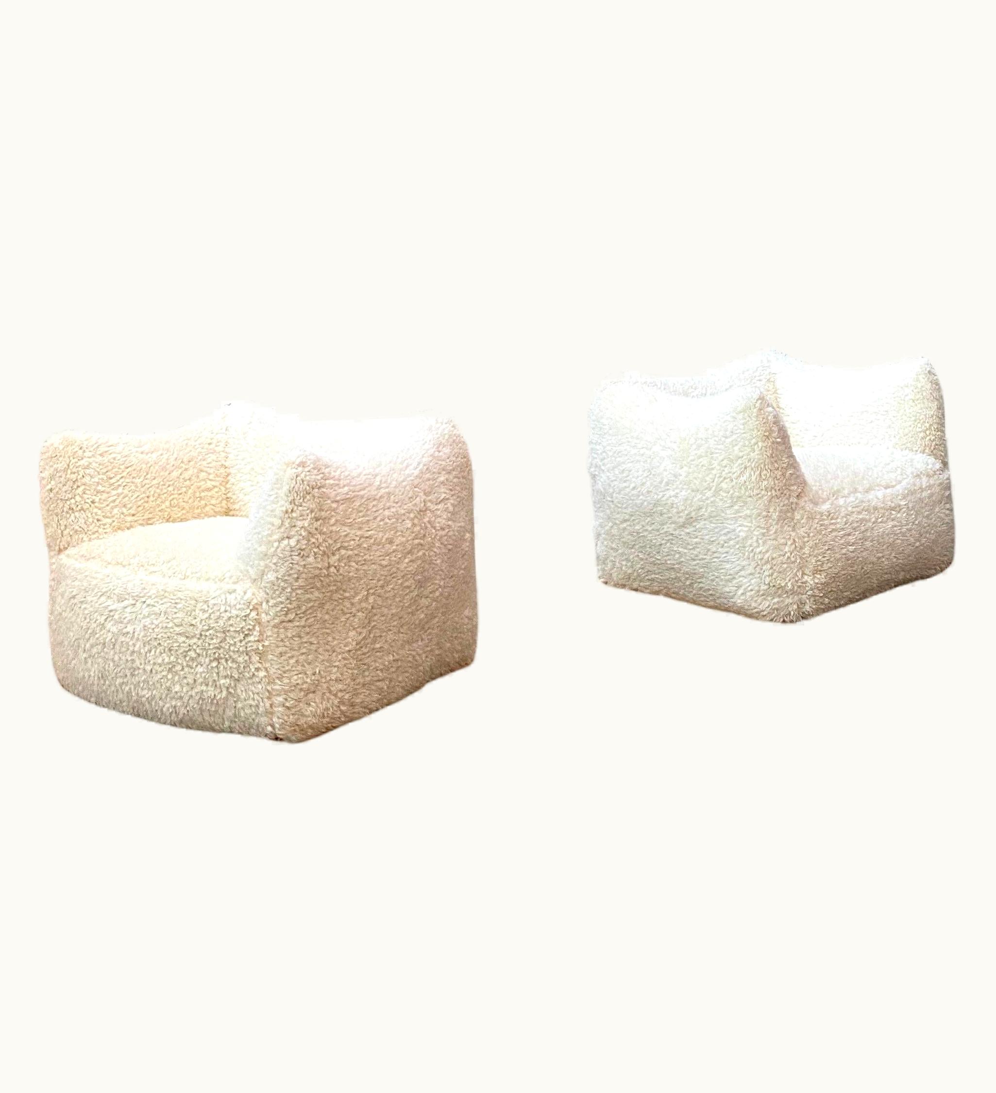 Mario Bellini Mario Bellini "Le Bambole" Armchairs For B&B Italia, Faux-Fur, 1971, Set Of 2