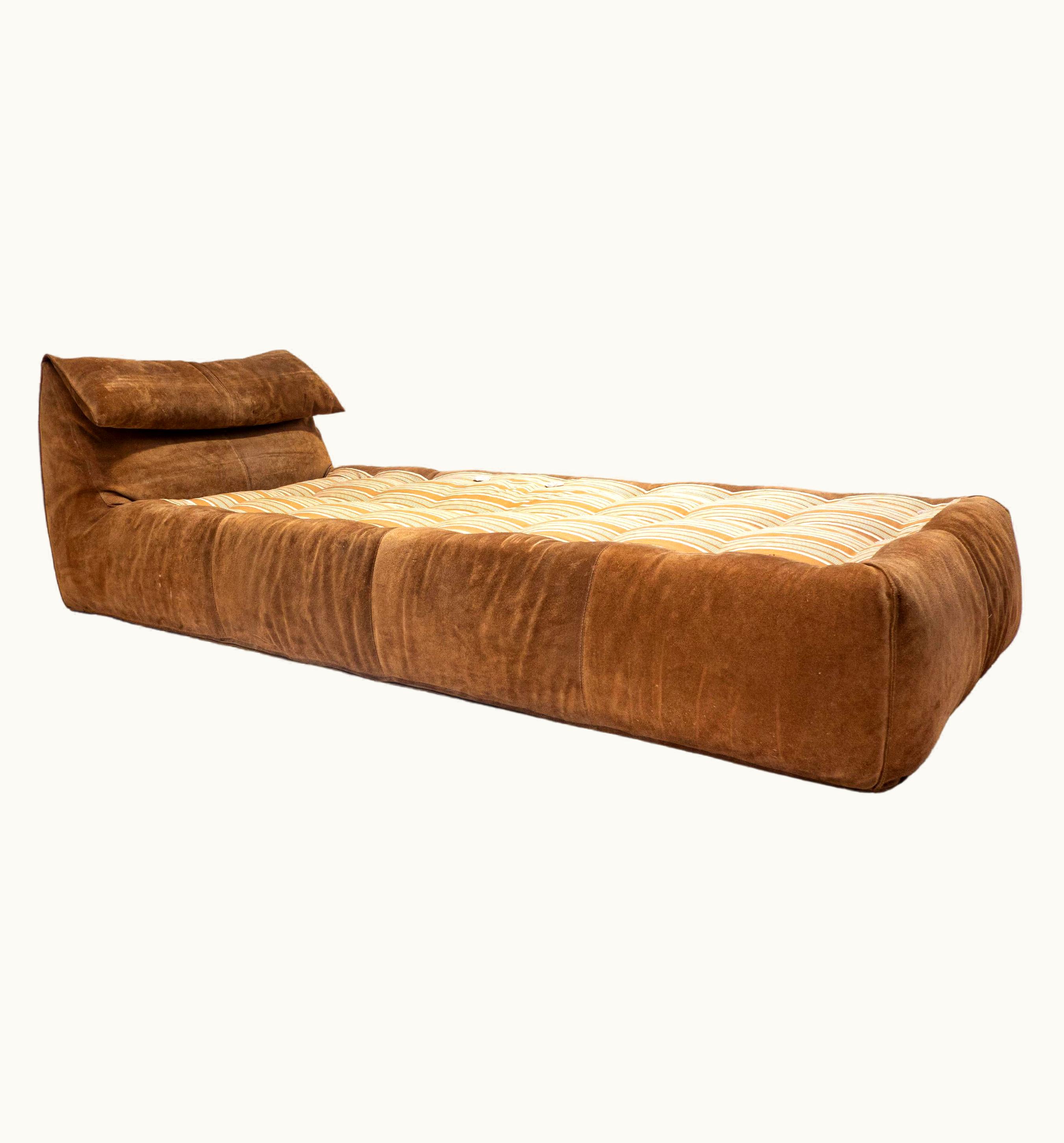 Mario Bellini Mario Bellini Mid-Century Modern Bambole Daybed By Mario Bellini, Suede, C&B Italia, 1970s