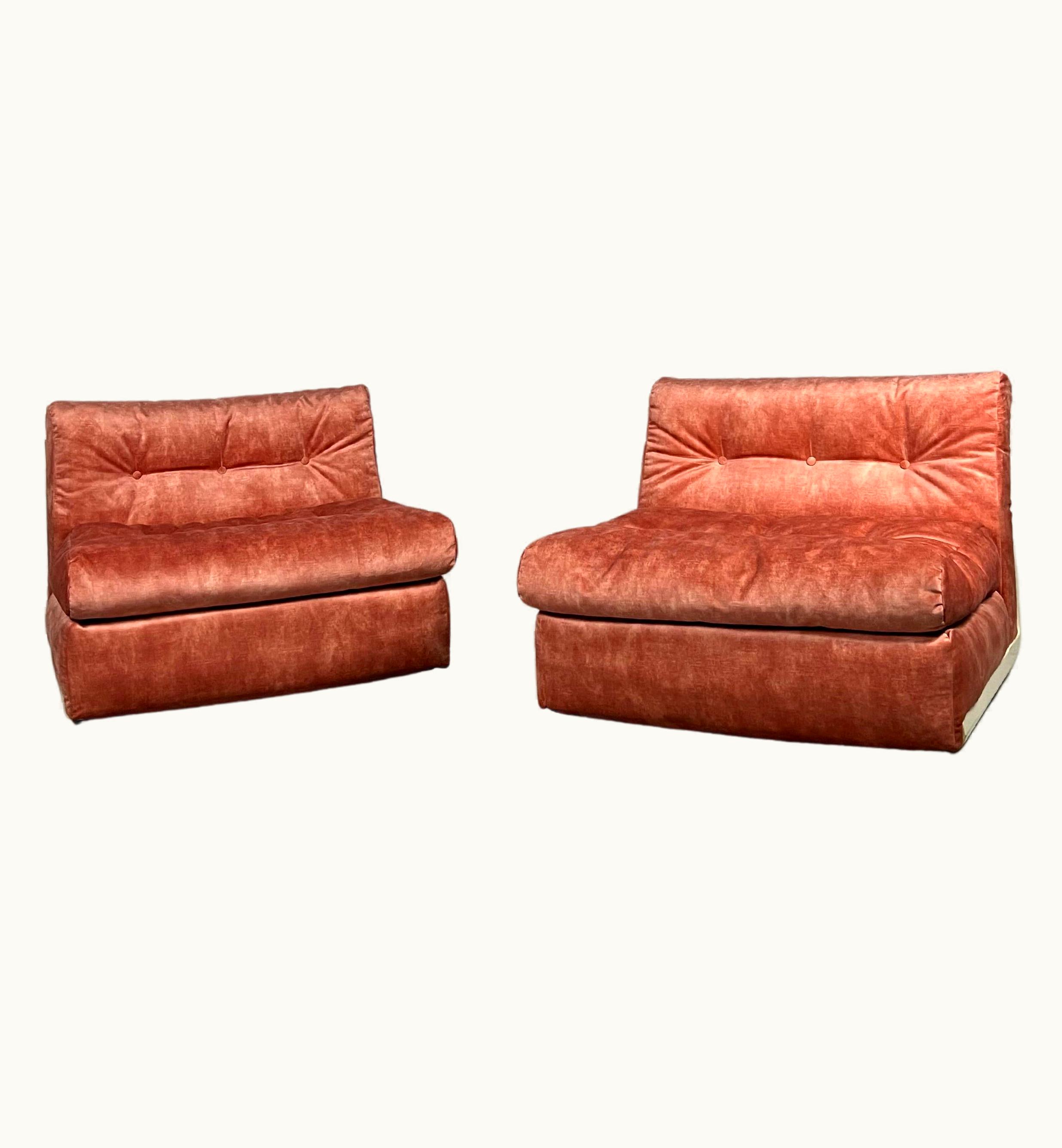 Mario Bellini Mario Bellini Pair Of Amanta Armchairs By Mario Bellini For B&B Italia 1960s UZ0193744