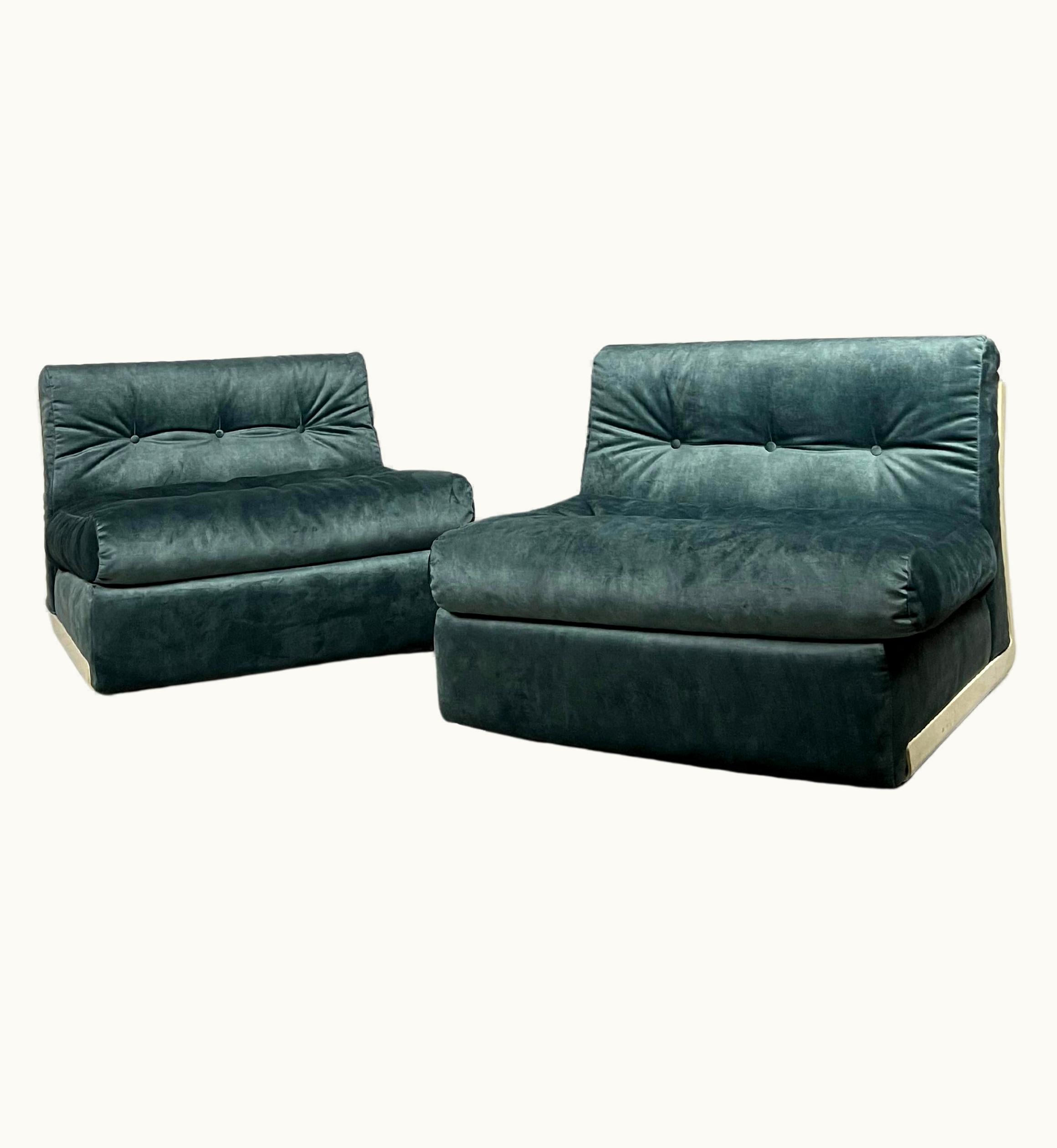 Mario Bellini Mario Bellini Pair Of Amanta Armchairs By Mario Bellini For B&B Italia 1960s UZ0193785