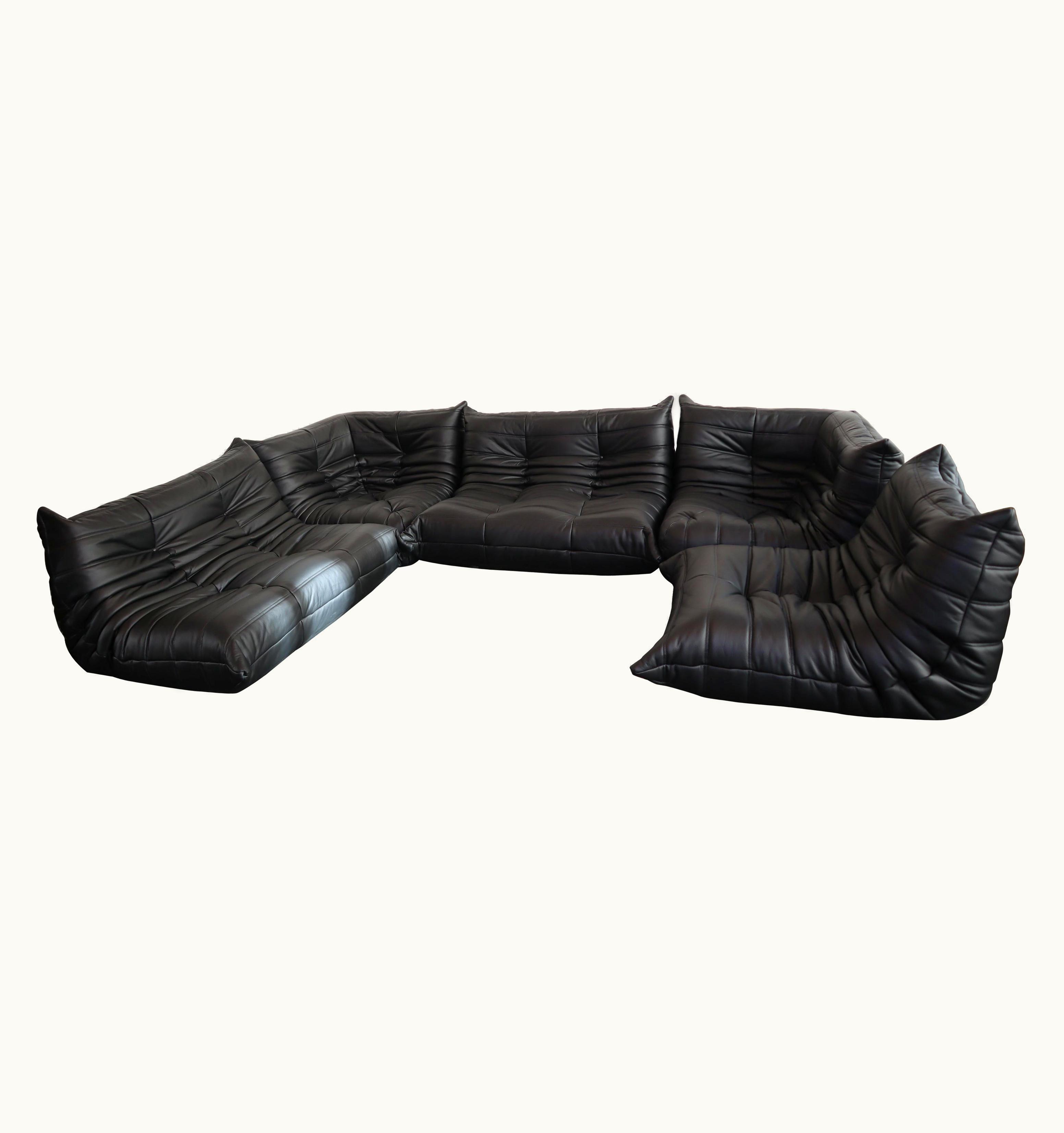 Michel Ducaroy Michel Ducaroy 7-Seat 5-Piece Togo Sofa Set In Black Leather By Ducaroy For Ligne Roset, France