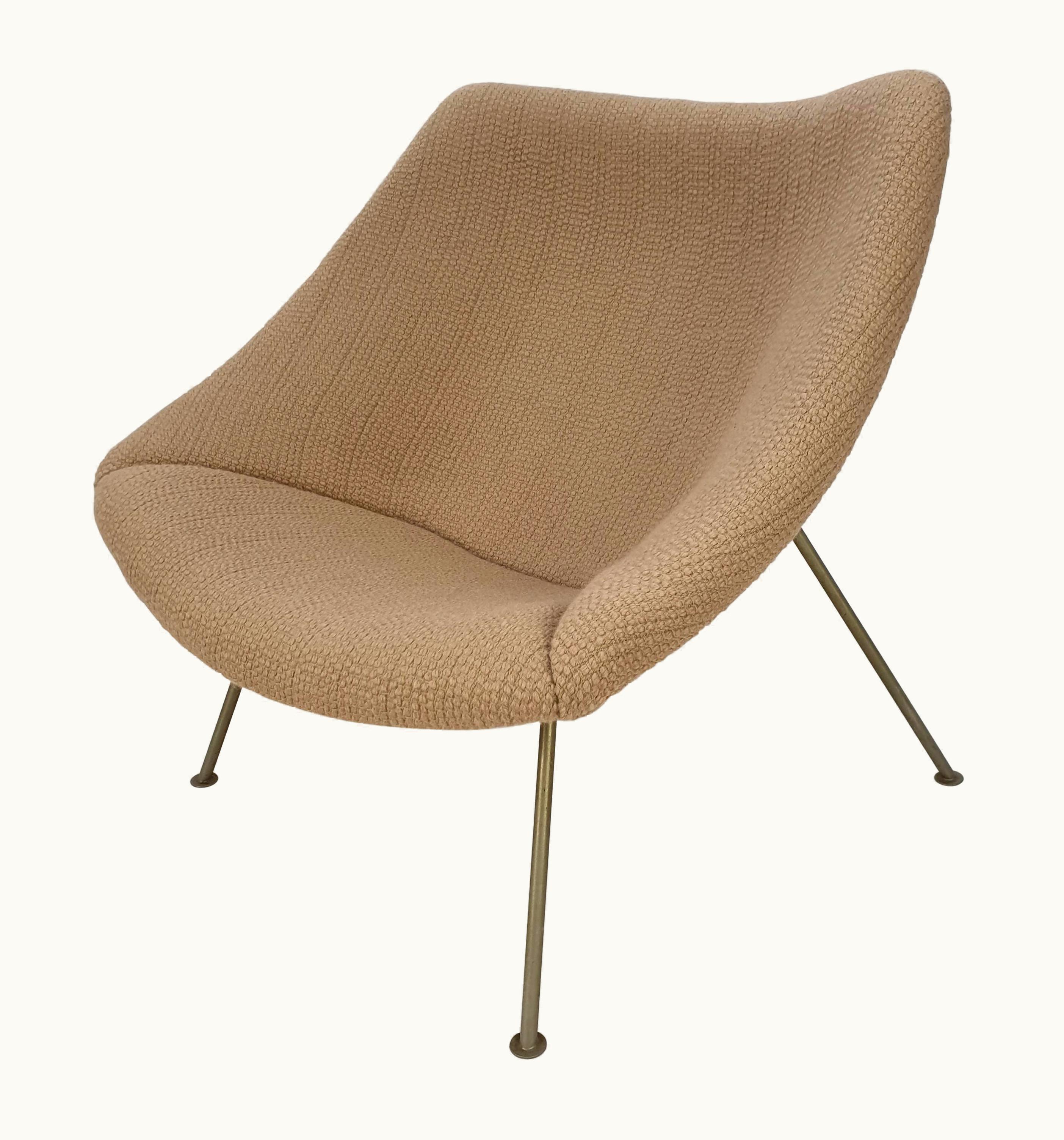 Pierre Paulin Pierre Paulin Mid Century Oyster Lounge Chair By Pierre Paulin For Artifort, 1960s
