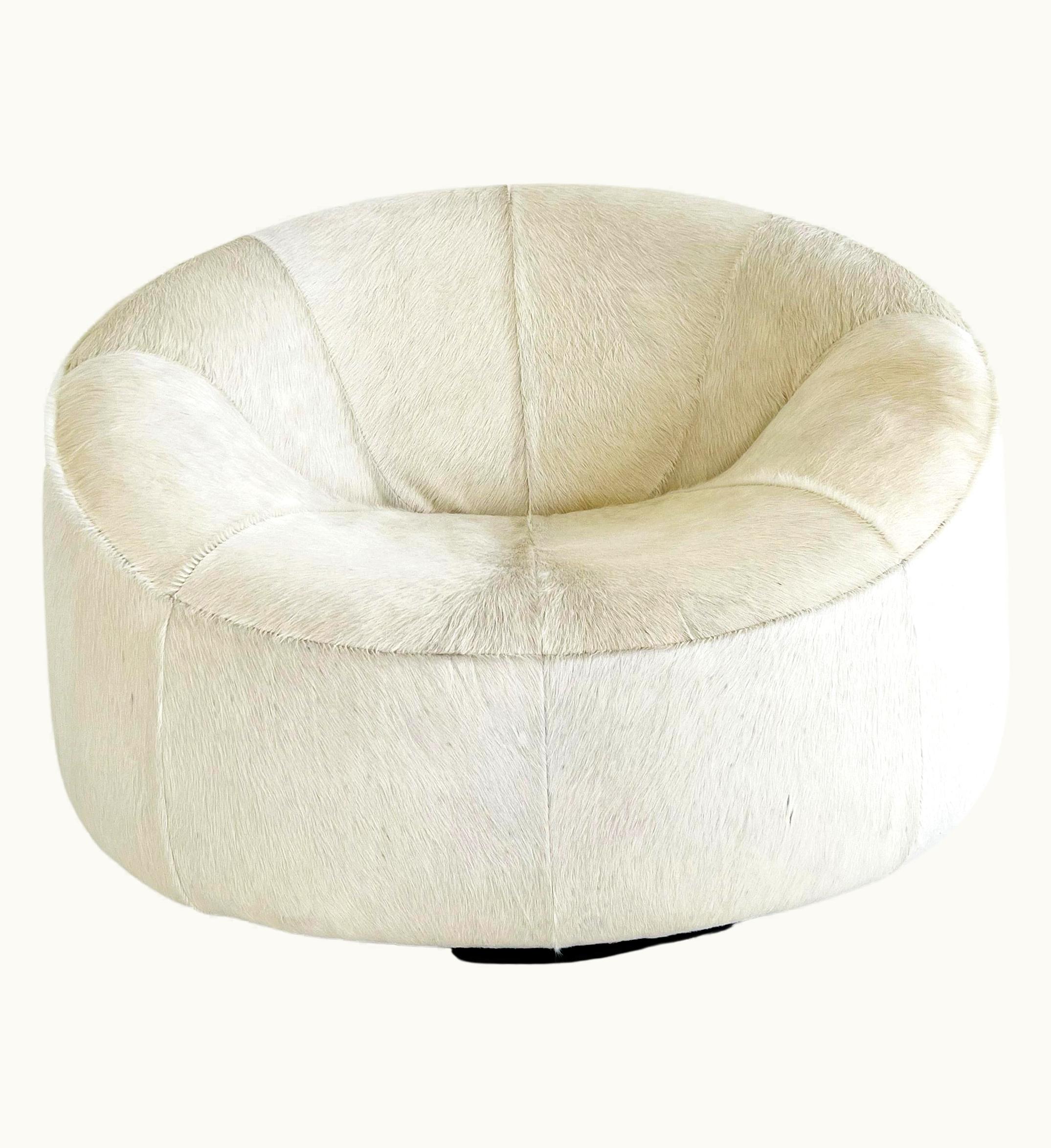 Pierre Paulin Pierre Paulin One-of-a-Kind Pierre Paulin Pumpkin Armchair And Ottoman In Brazilian Cowhide