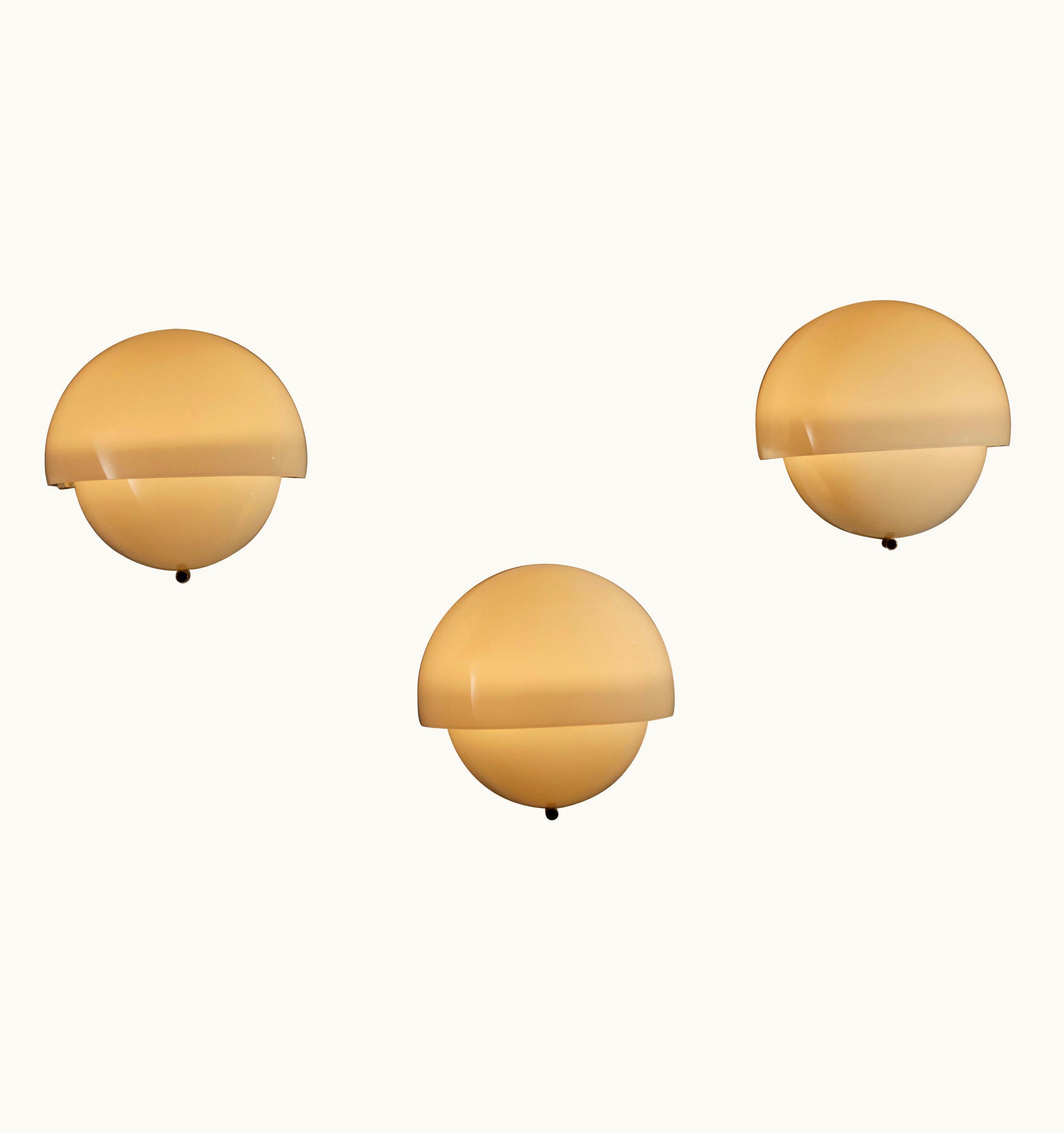 VIco Magistretti VIco Magistretti Grande Mania Sconces By VIco Magistretti For Artemide