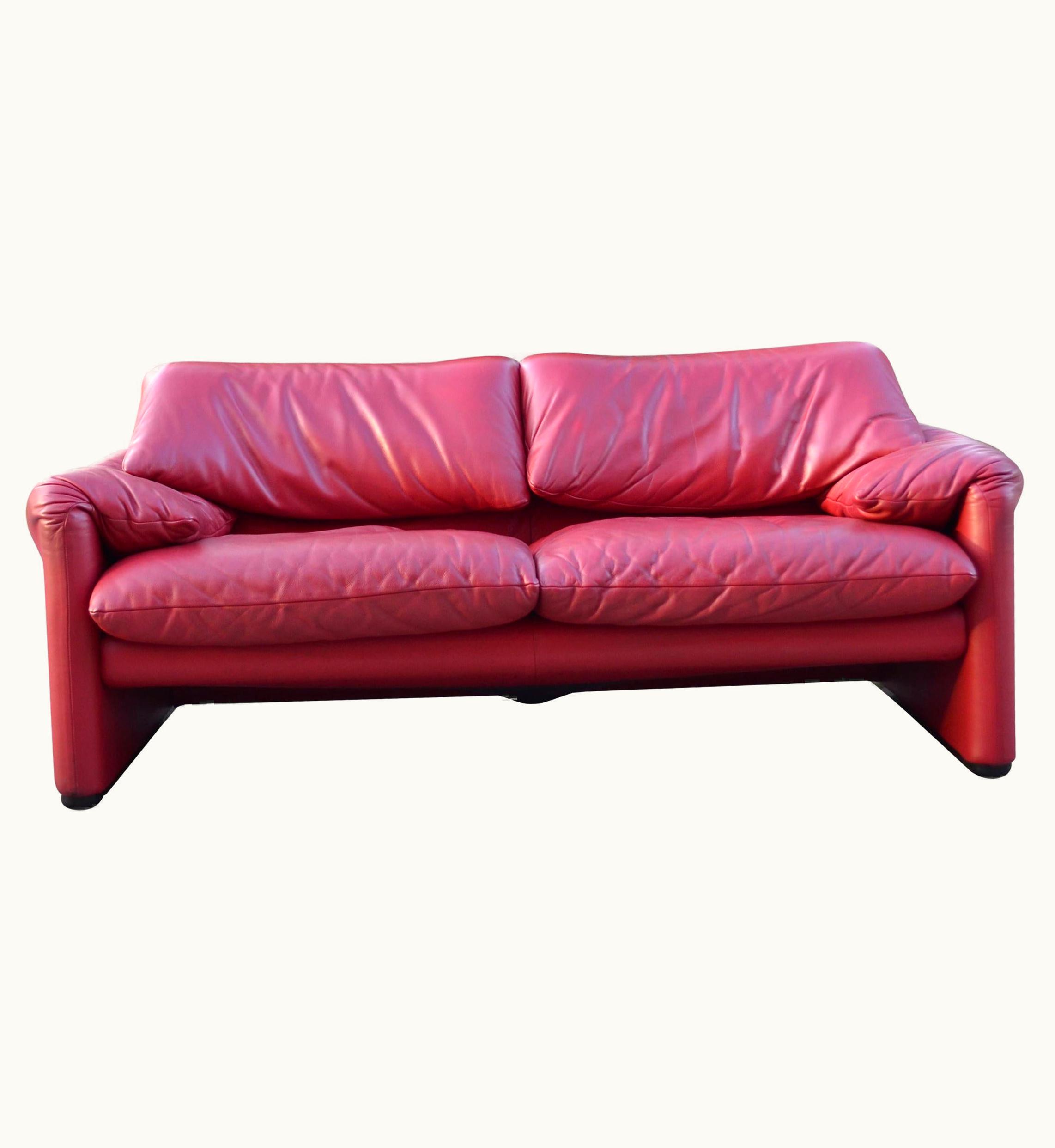 VIco Magistretti VIco Magistretti Cassina Maralunga Red Berry Leather Sofa By VIco Magistretti