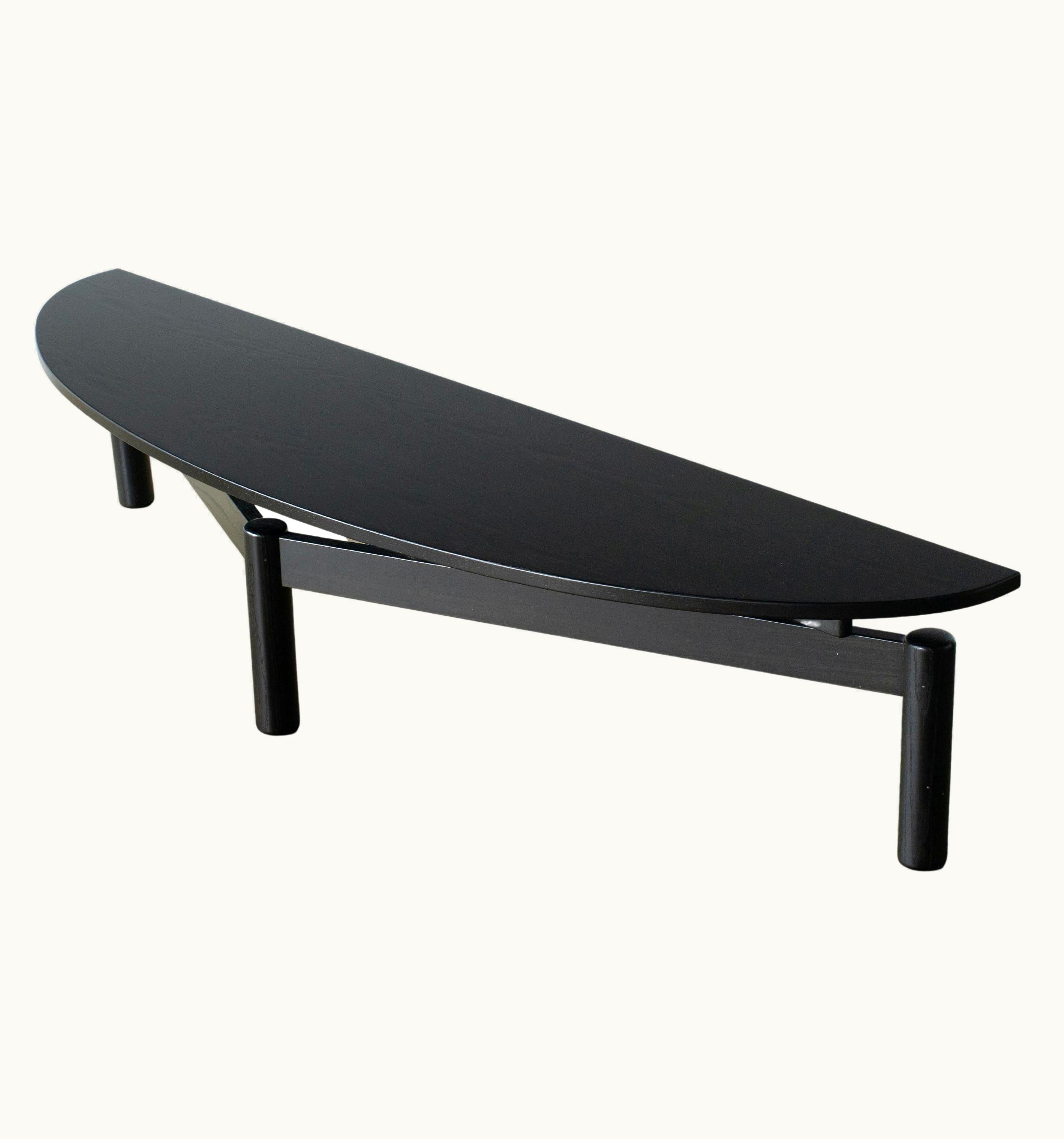 VIco Magistretti VIco Magistretti Sindbad Table VIco Magistretti Cassina Italian Modern Design