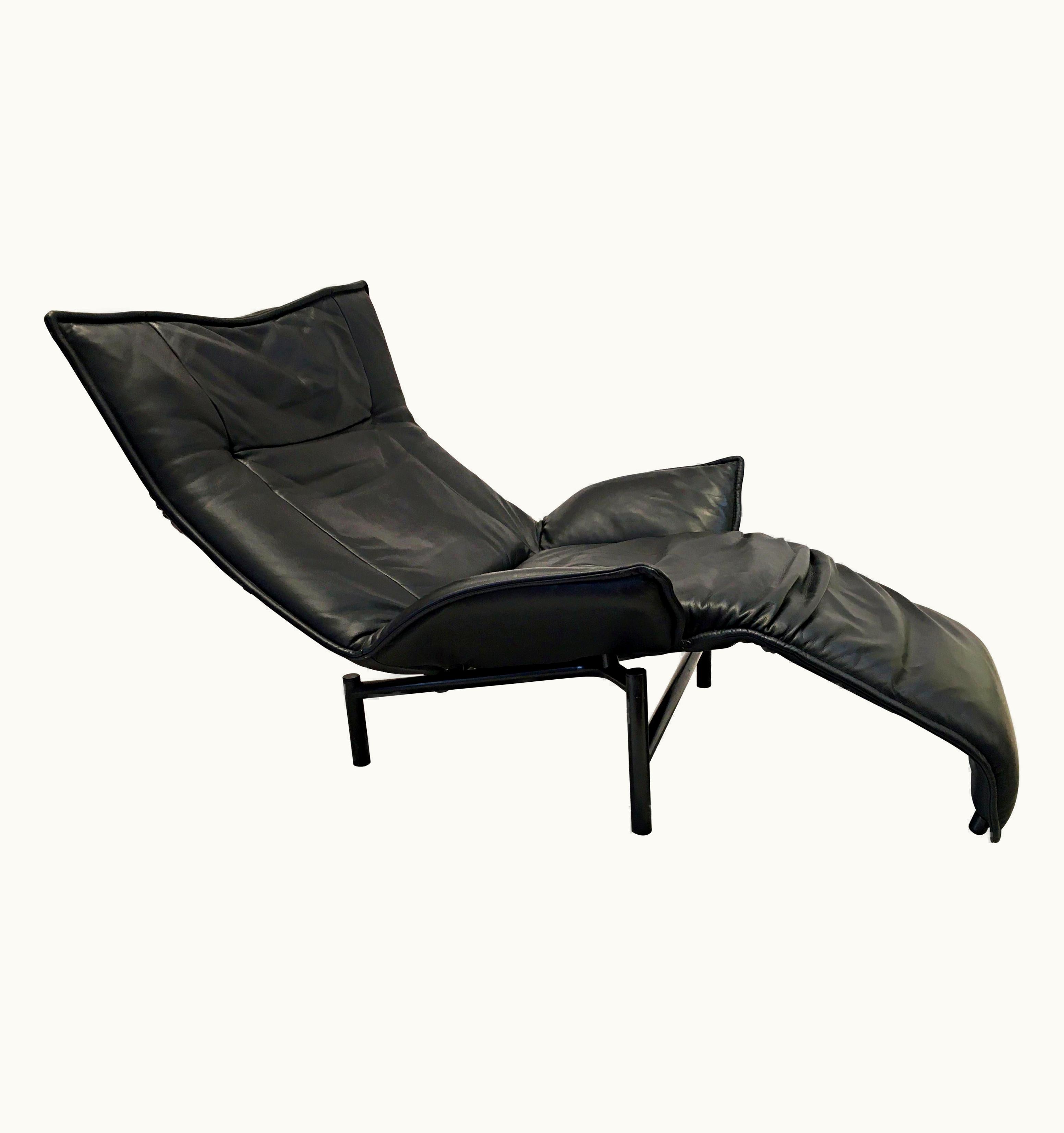 VIco Magistretti VIco Magistretti Lounge Chair By VIco Magistretti For Cassina