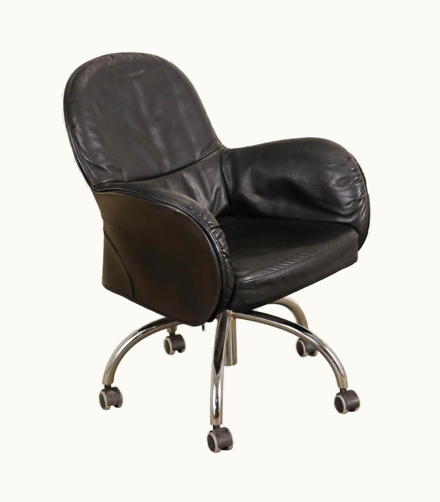 VIco Magistretti VIco Magistretti De Padova Serbelloni Office Chair Leather Italy 1990s