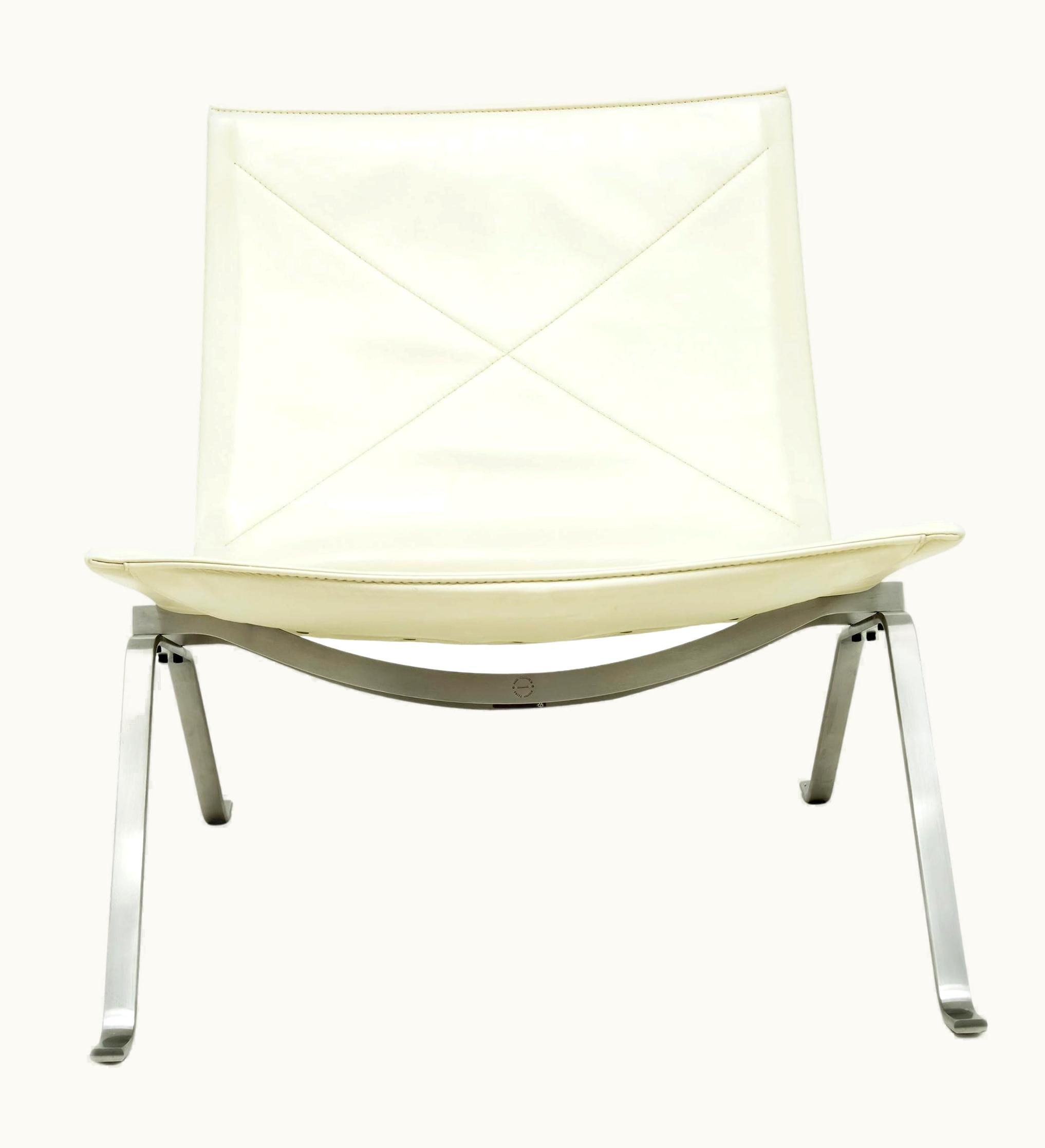 Poul Kjærholm Poul Kjaerholm PK22 Lounge Chair In Cream Leather For Fritz Hansen '2 Available'