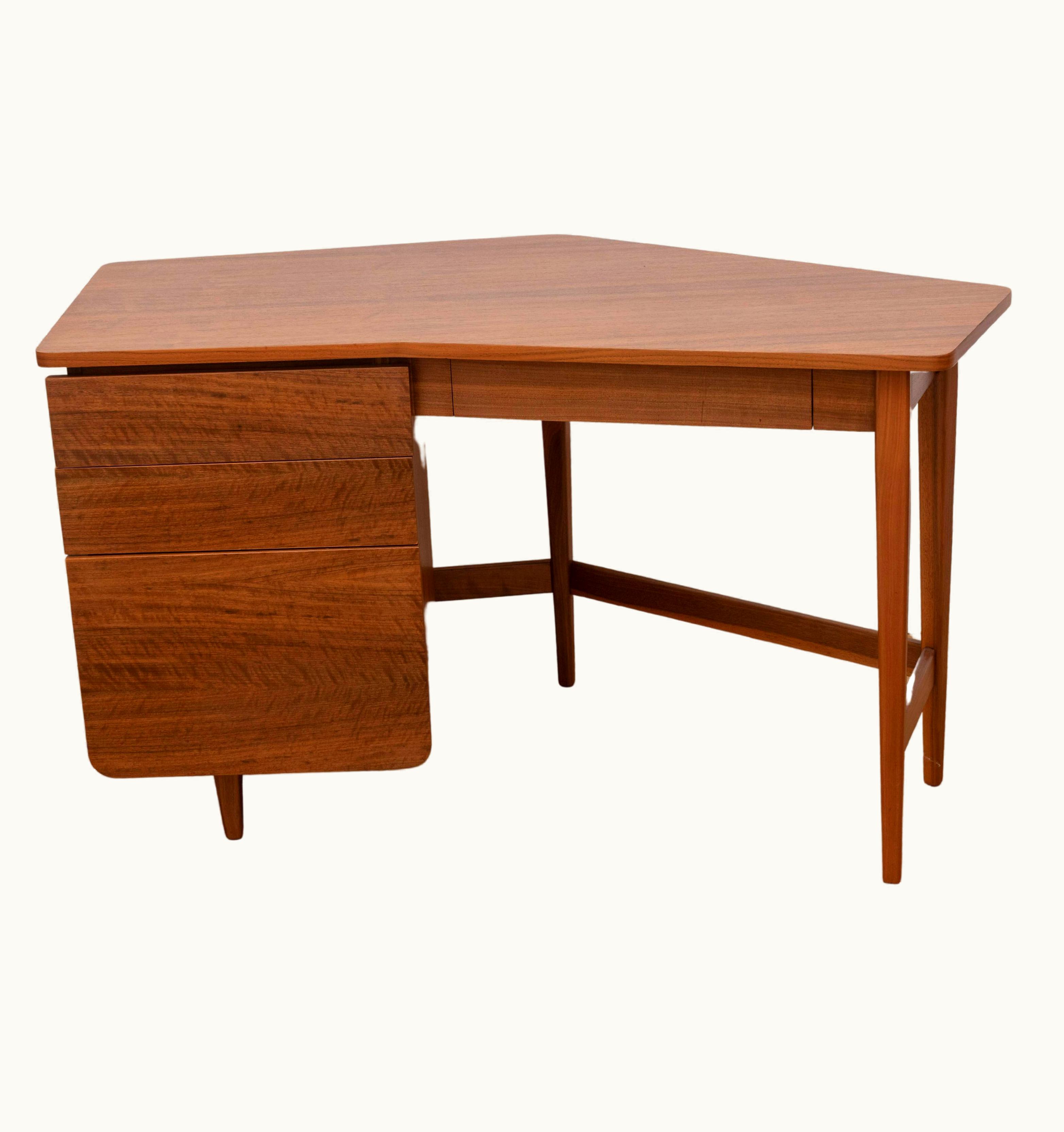 Gio Ponti;Bertha Schaefer Gio Ponti;Bertha Schaefer Elegant Modern Desk, Designed By Bertha Schaefer For Singer And Sons, Circa 1950