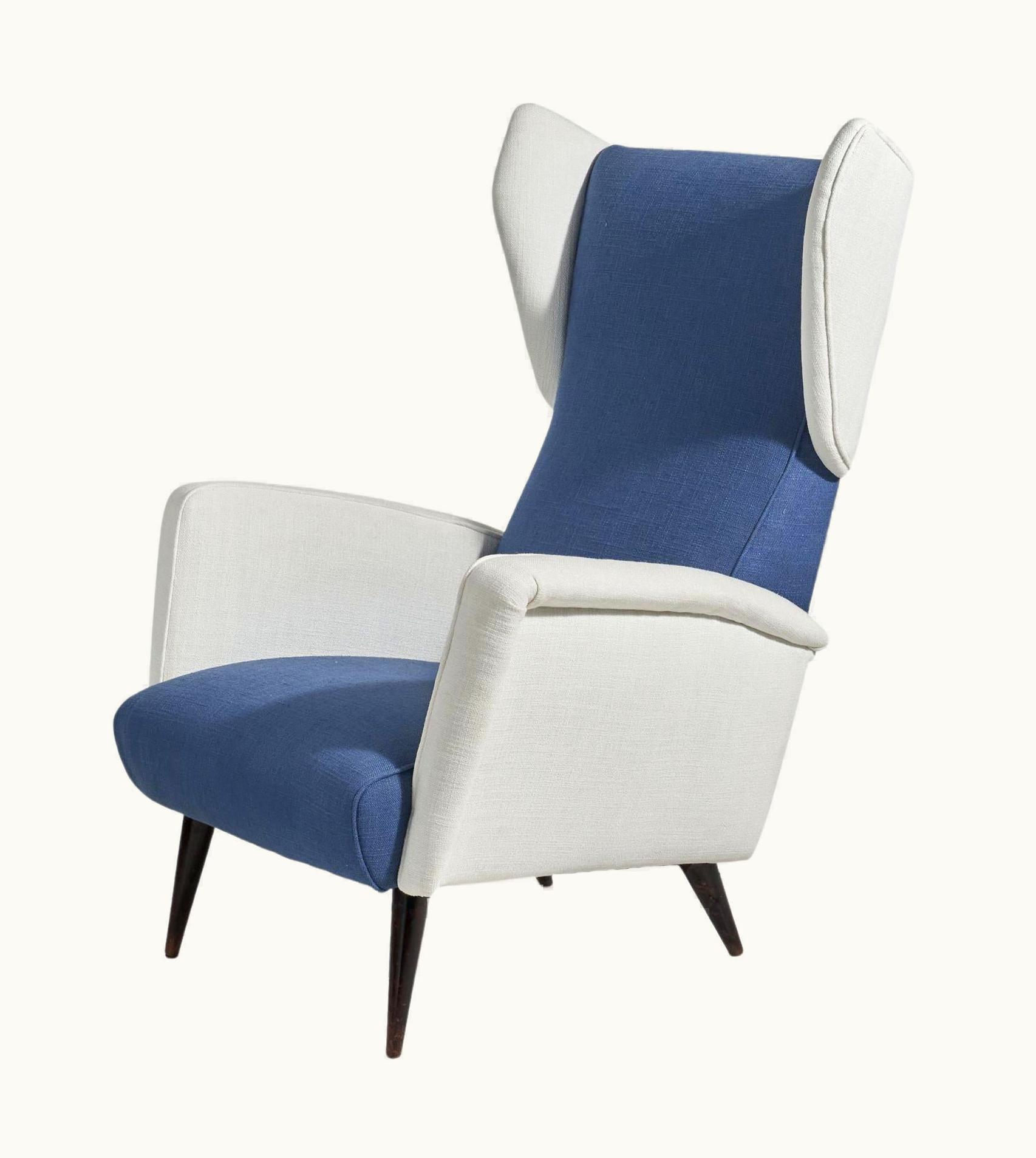 Gio Ponti Gio Ponti, Wingback / Lounge Chair, White And Blue Fabric, Oak, Cassina, 1950s