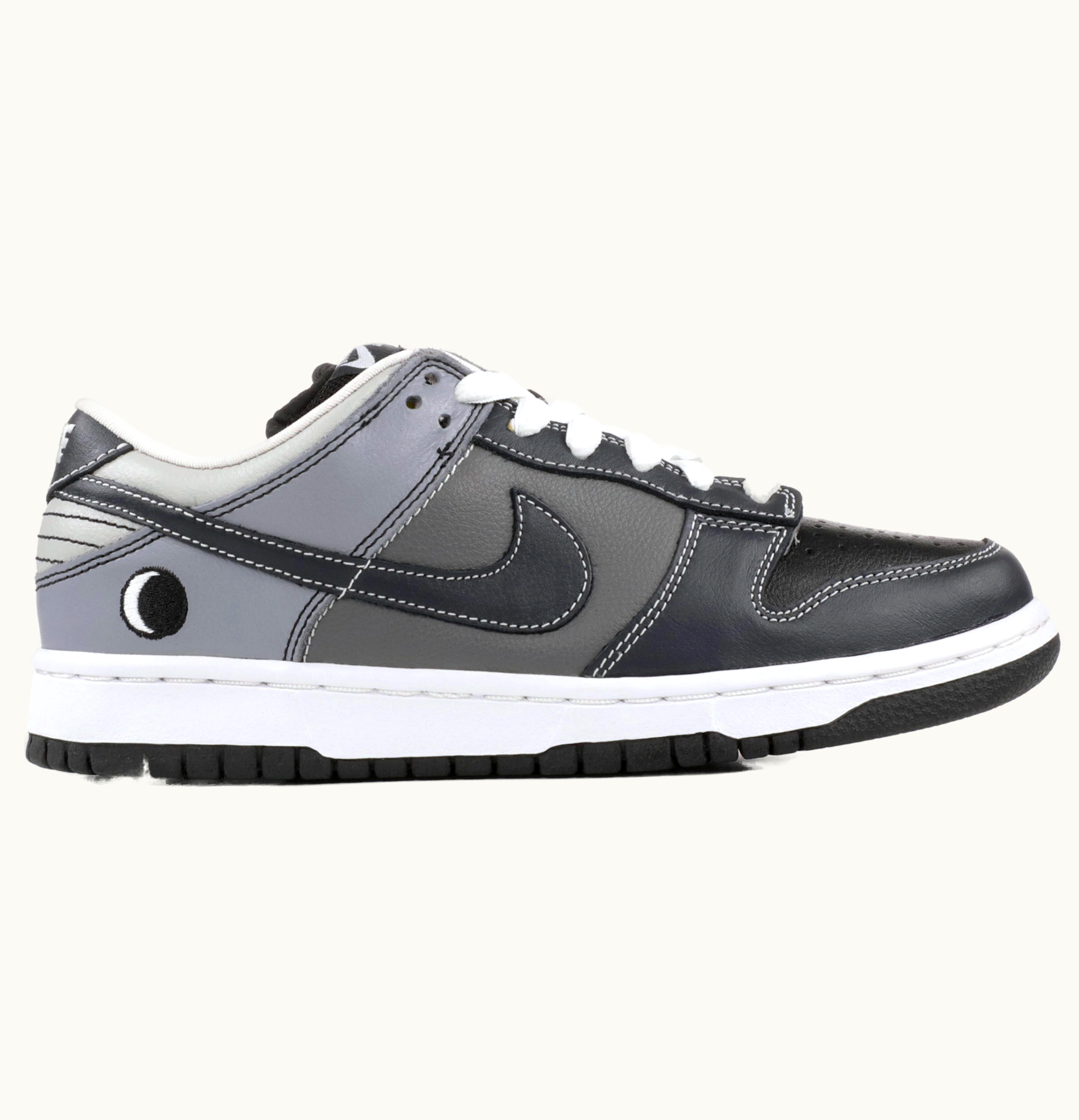 Nike Nike SB Dunk Low Lunar Eclipse East