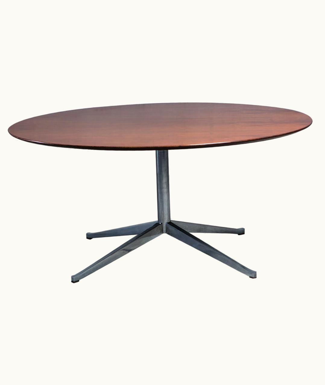 Florence Knoll Florence Knoll Walnut Round Dining Table By Florence Knoll For Knoll International