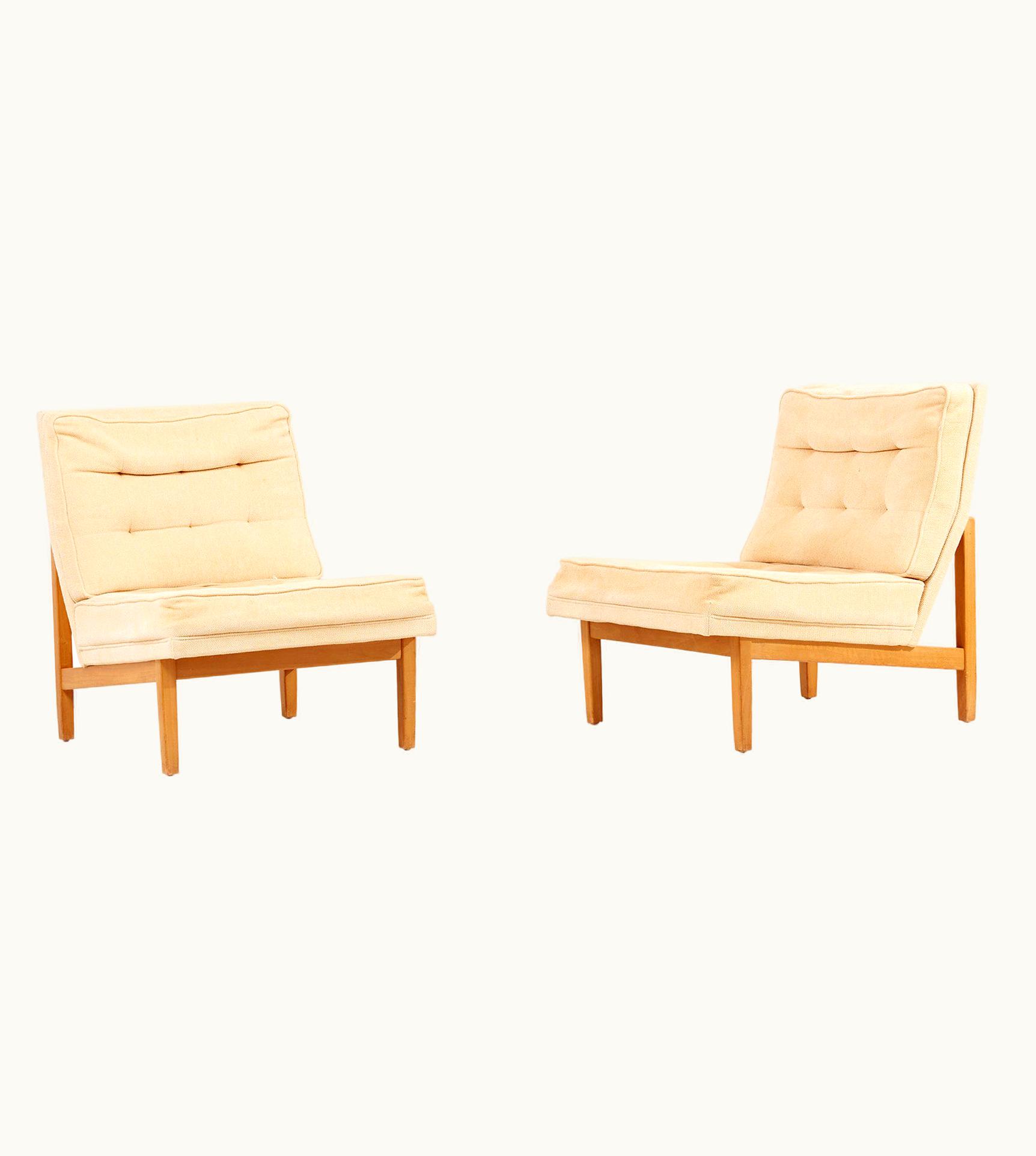 Florence Knoll Florence Knoll Pair Of Beige 51W Florence Knoll Lounge Chairs By Knoll Associates, USA, 1950s