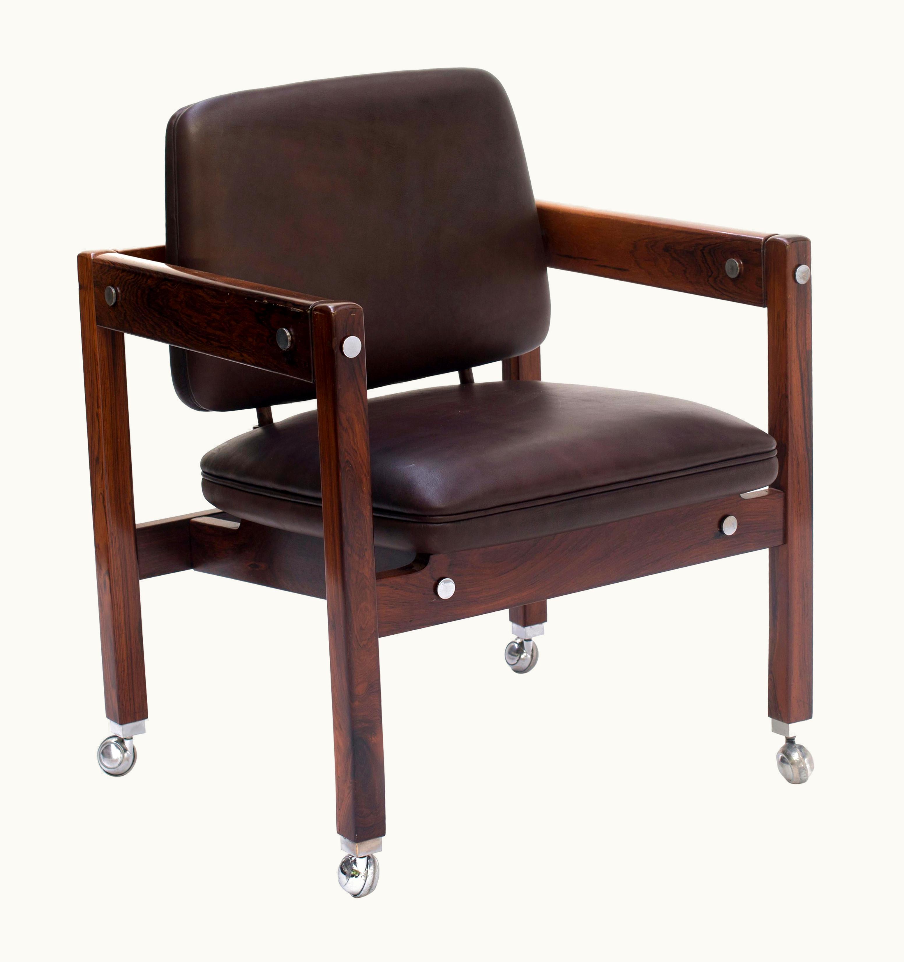 Sergio Rodrigues Sergio Rodrigues Kiko Chair In Brazilian Wood And Leather By Sergio Rodrigues