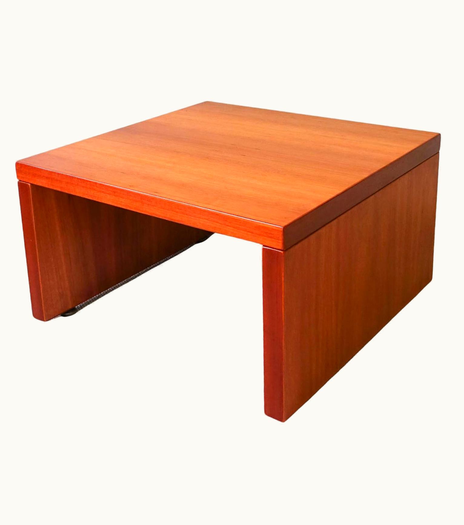 Sergio Rodrigues Brazilian Side Table By Sergio Rodrigues For OCA, 1970's UZ0197003