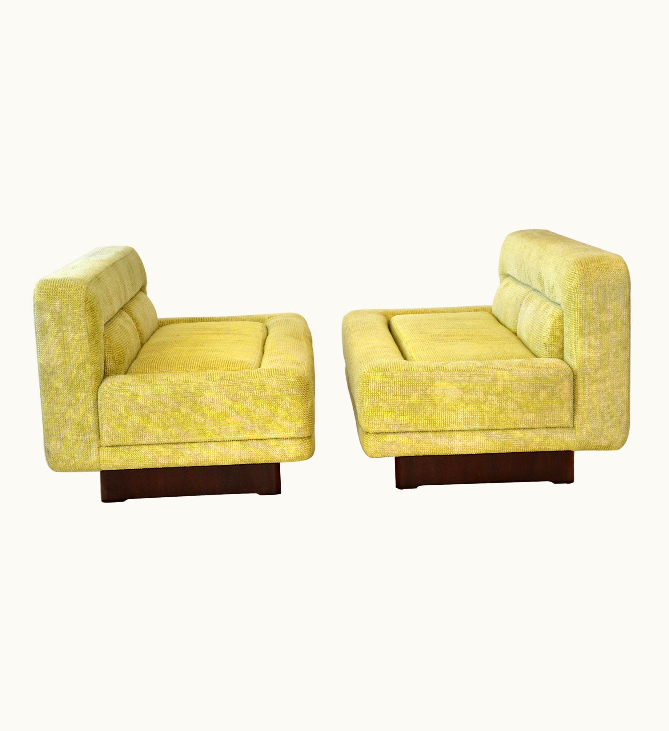 Vladimir Kagan Vladimir Kagan Rare Pair Of Vladimir Kagan Designs Sofas / Loveseats, 1970s