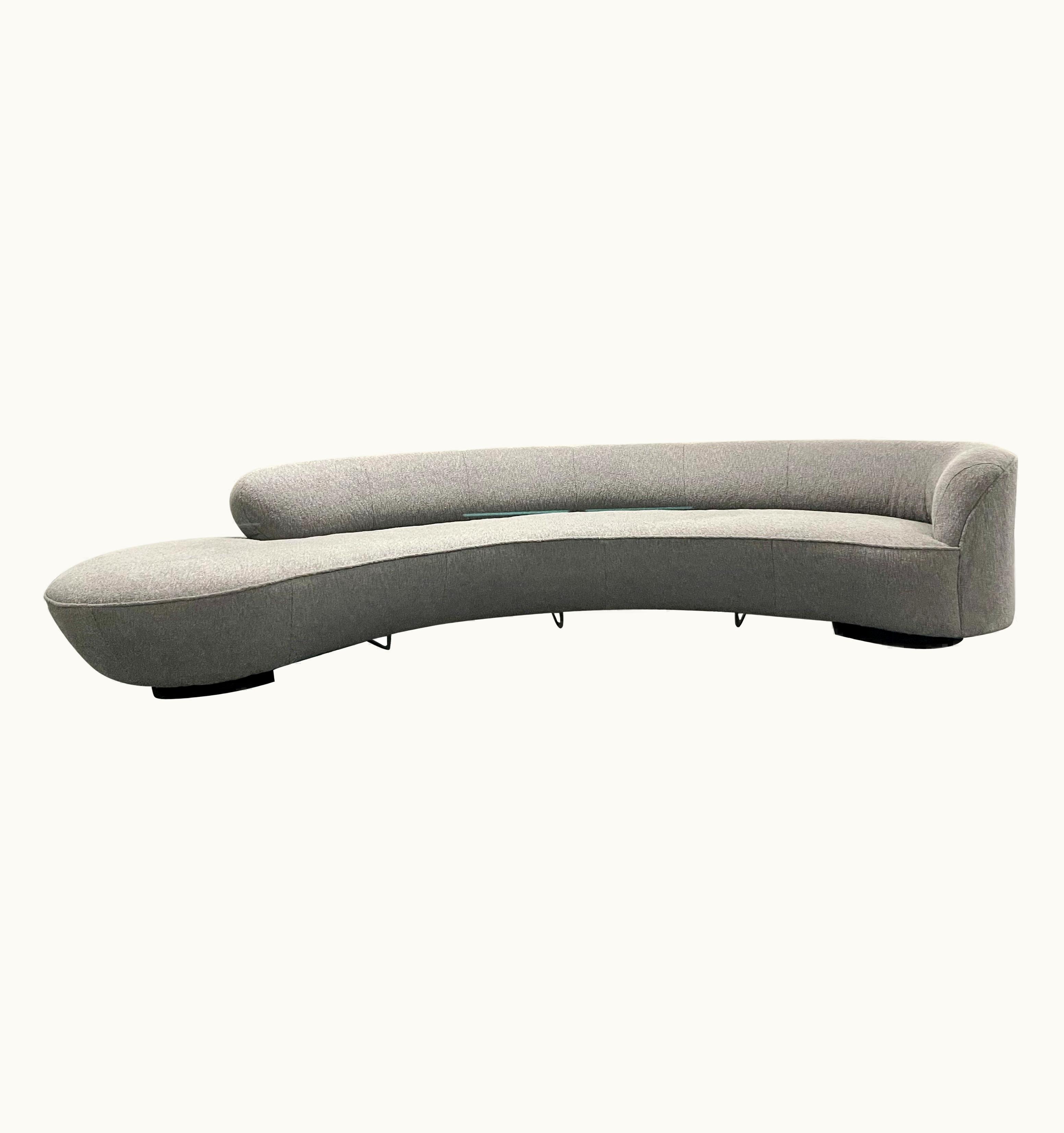 Vladimir Kagan Vladimir Kagan Midcentury Vladimir Kagan Serpentine Sofa For Directional, Lucite, Bouclé