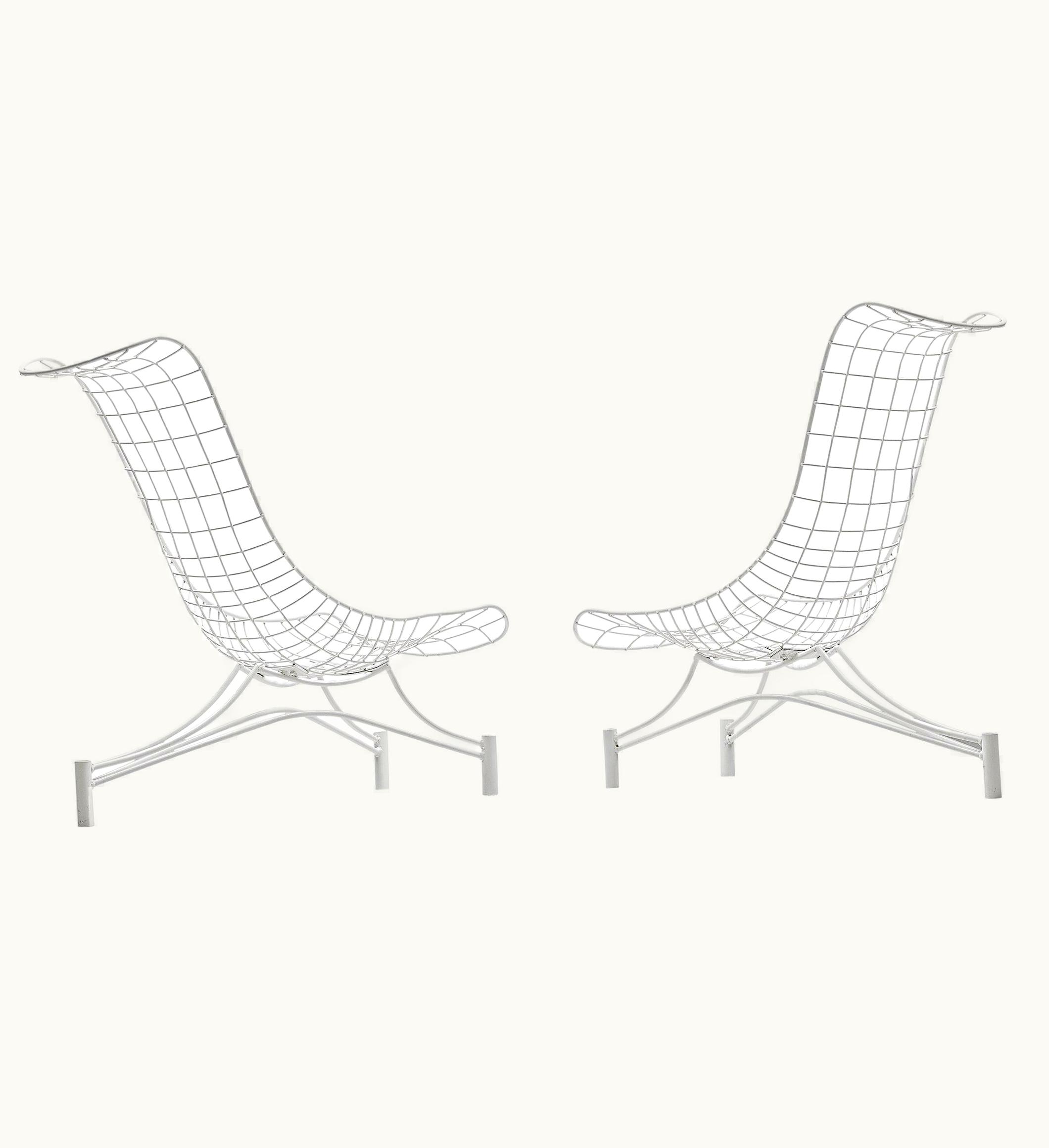Vladimir Kagan Vladimir Kagan Pair Of 'Capricorn' Lounge Chairs