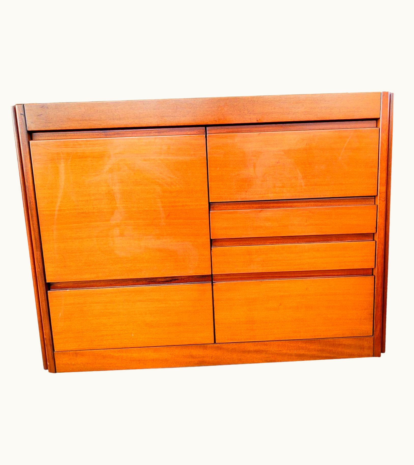 Angelo Mangiarotti Angelo Mangiarotti Credenza Design Angelo Mangiarotti For Molteni 1960, Second Speciment