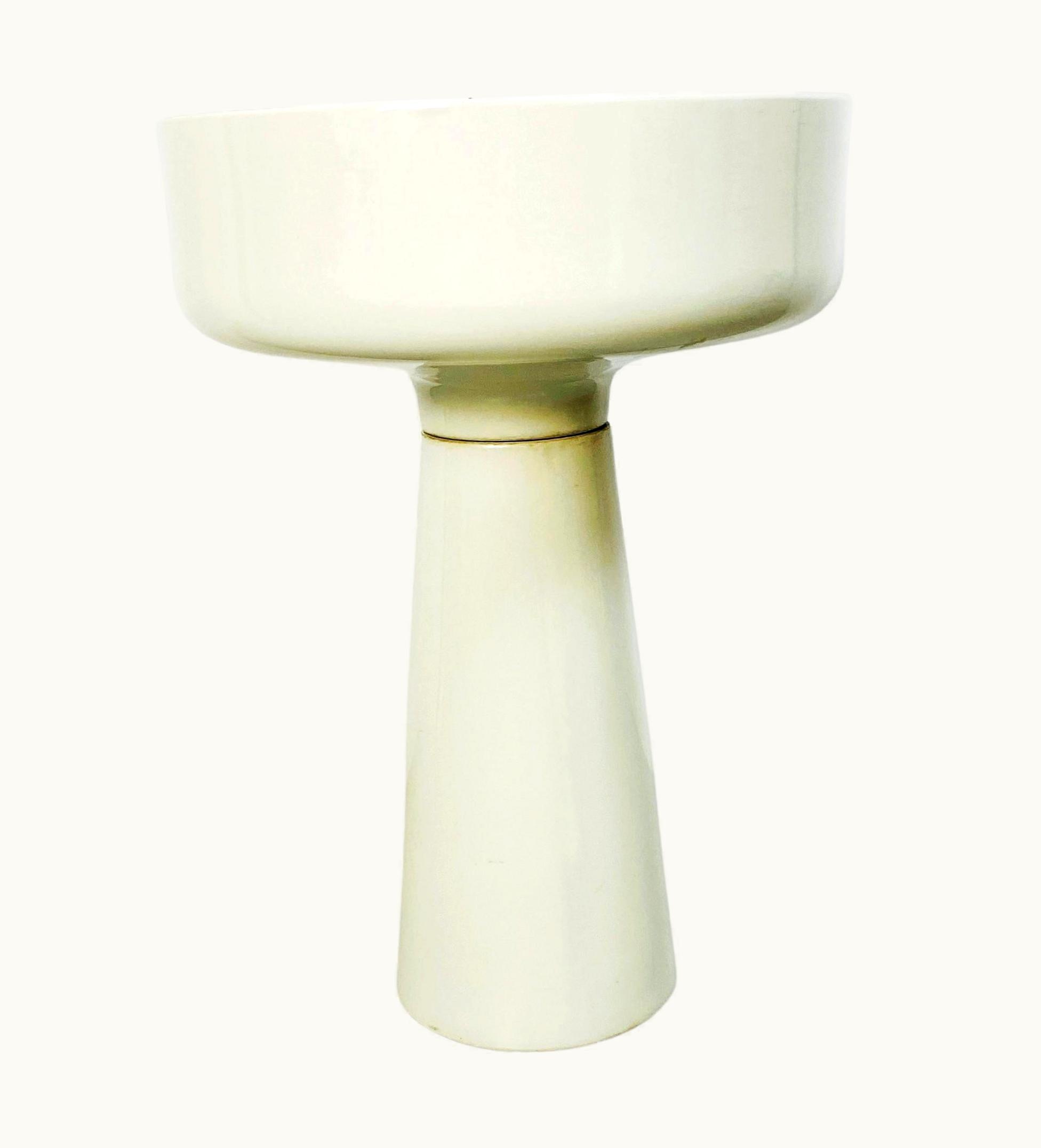 Angelo Mangiarotti Angelo Mangiarotti Italian White Porcelain Floor Planter By Angelo Mangiarotti For Brambilla, 1965s