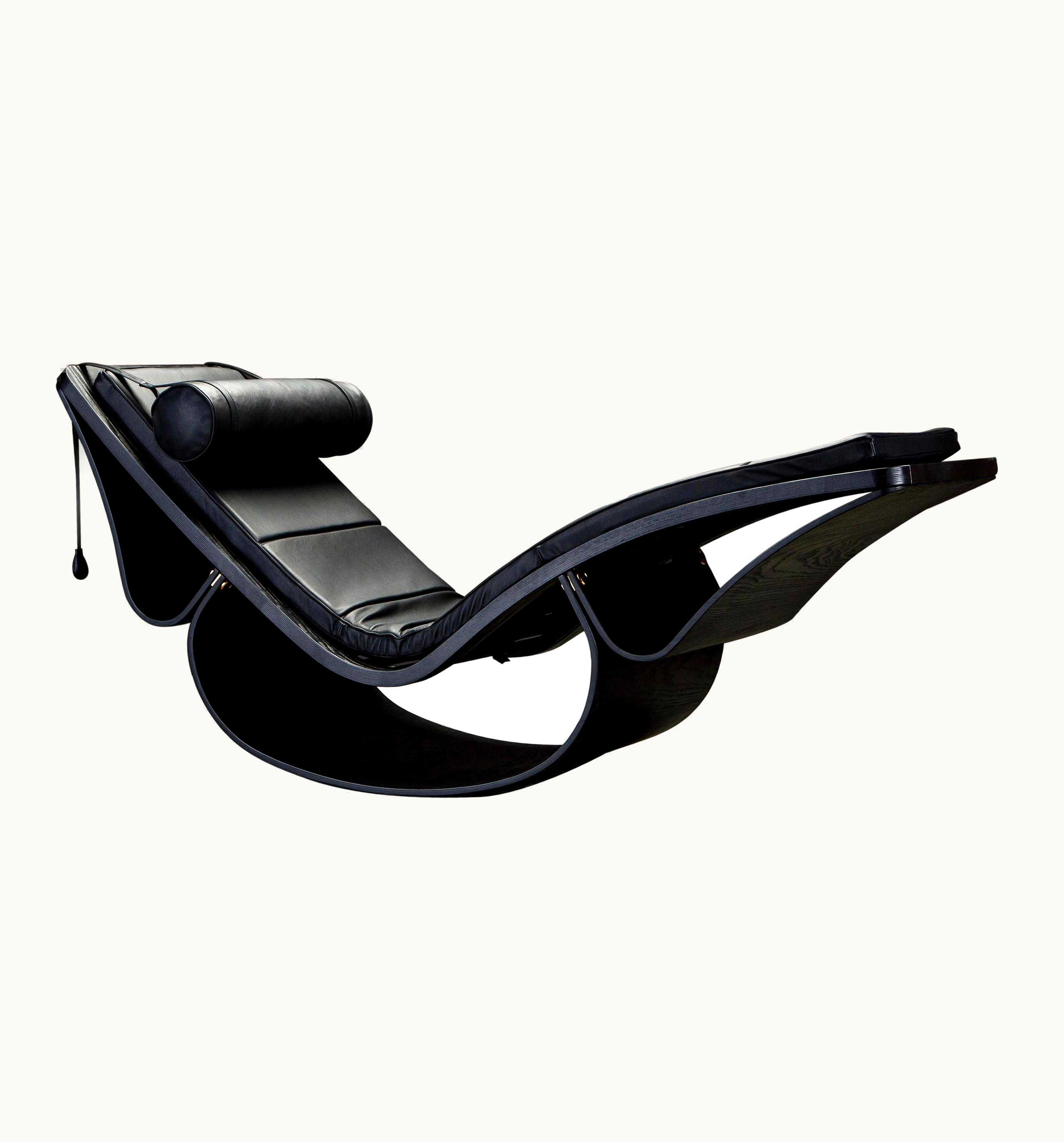 Oscar Niemeyer 'Rio' Rocking Chaise Lounge By Oscar Niemeyer For Fasem International, Signed