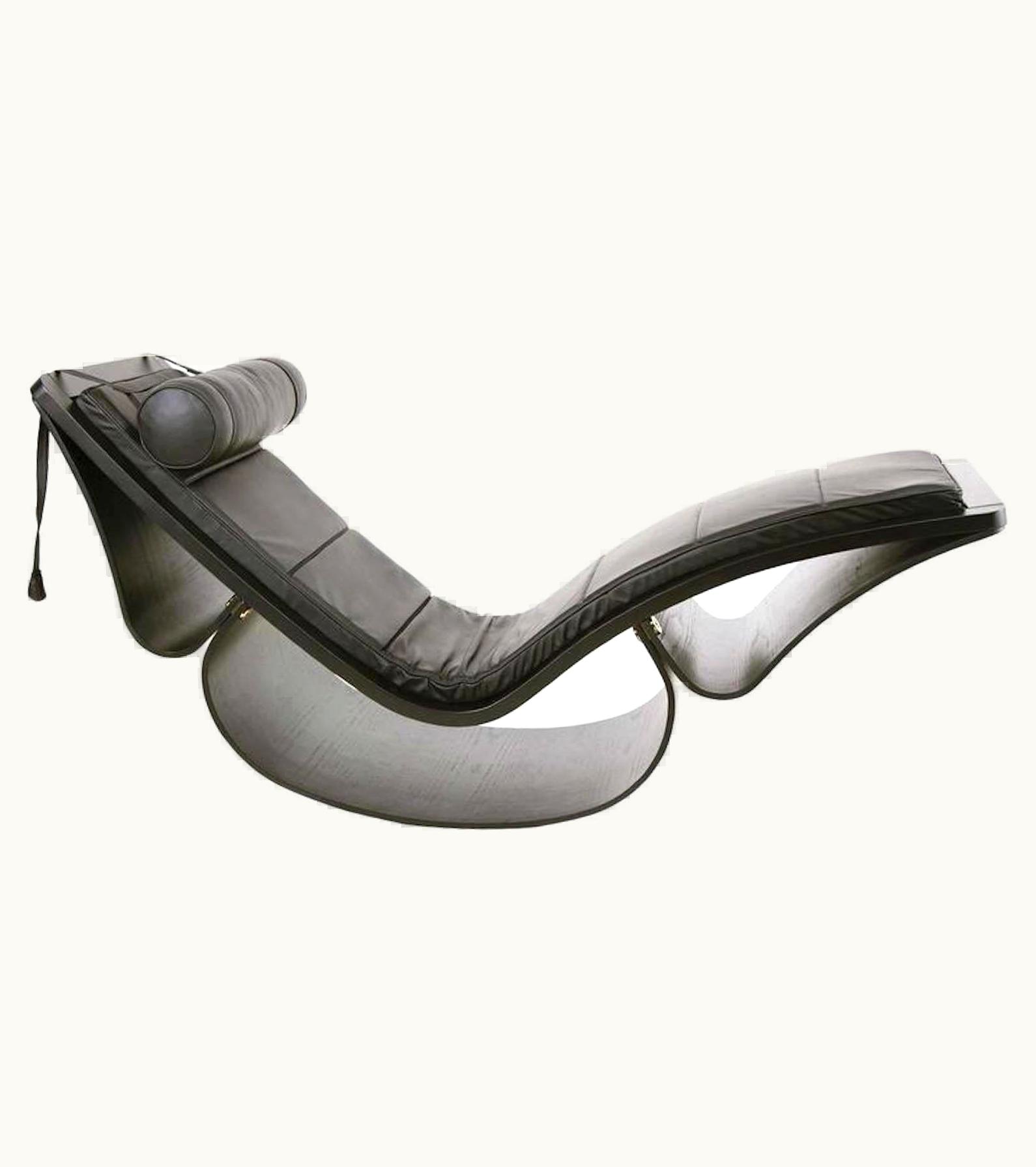 Oscar Niemeyer Oscar Niemeyer Chaise Lounge Model Rio Prod. Fasem, Italy