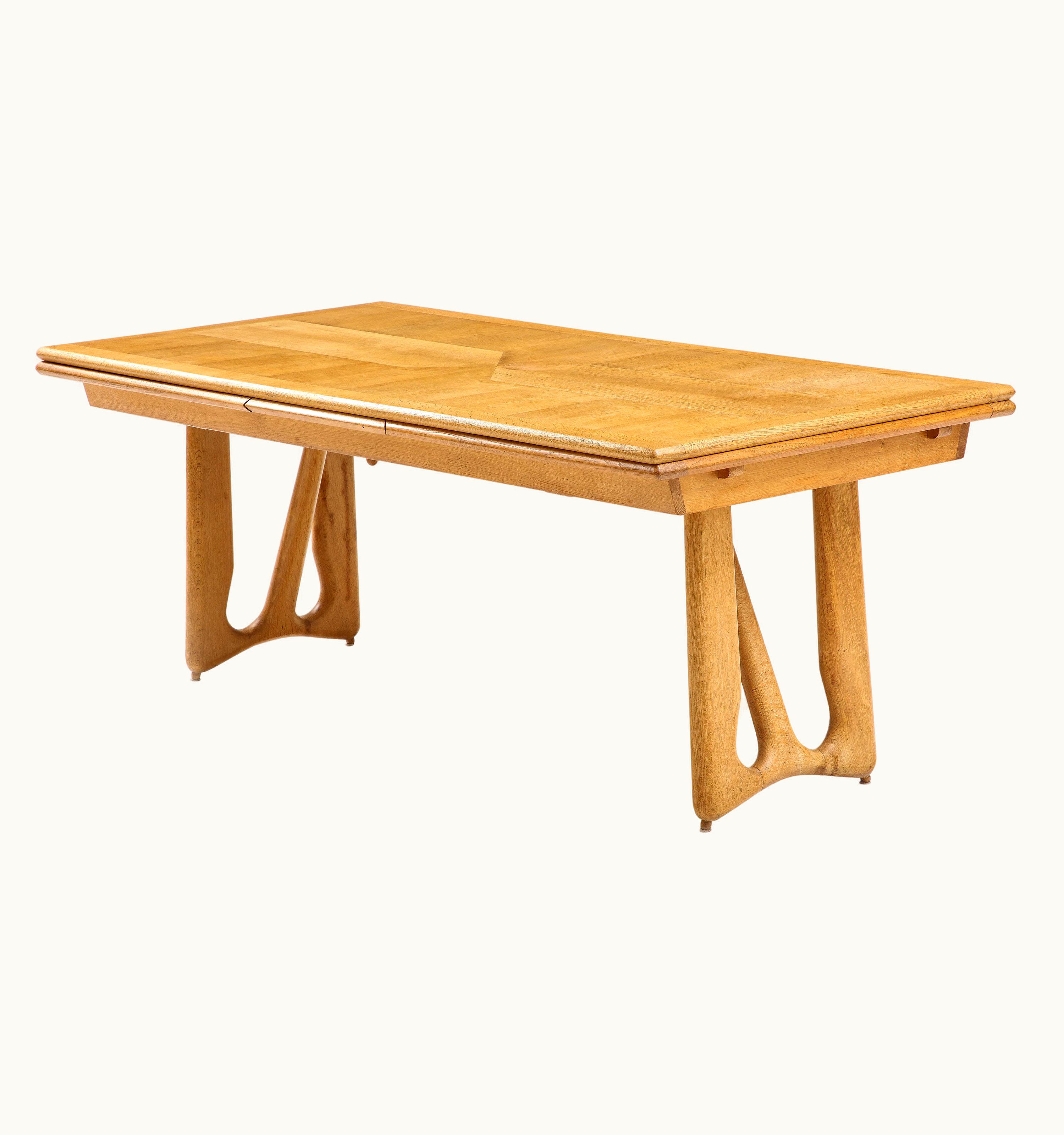 Guillerme et Chambron Guillerme et Chambron Petronilla Oak Dining Table