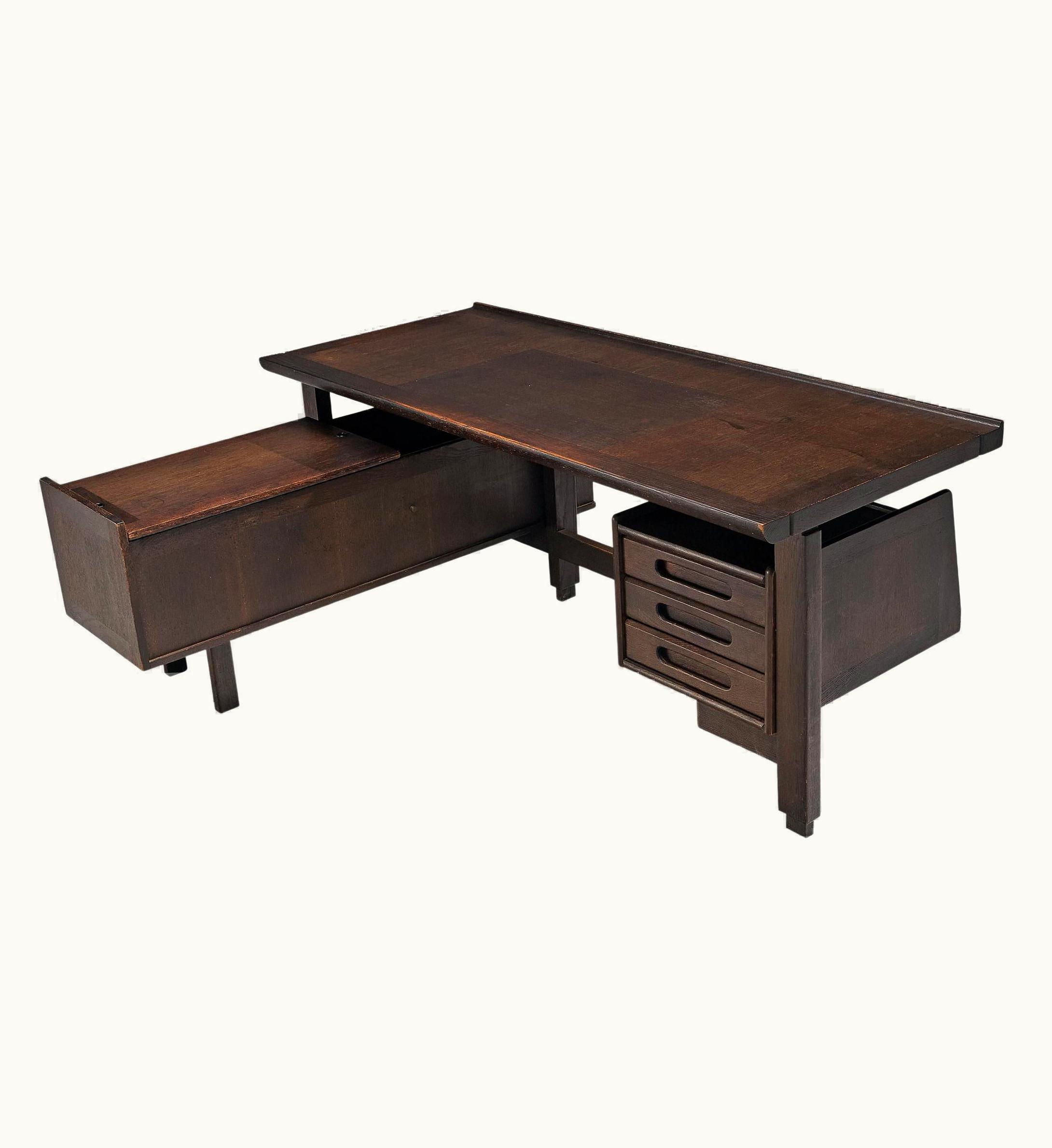 Guillerme et Chambron Guillerme et Chambron Corner Desk In Brown Stained Oak