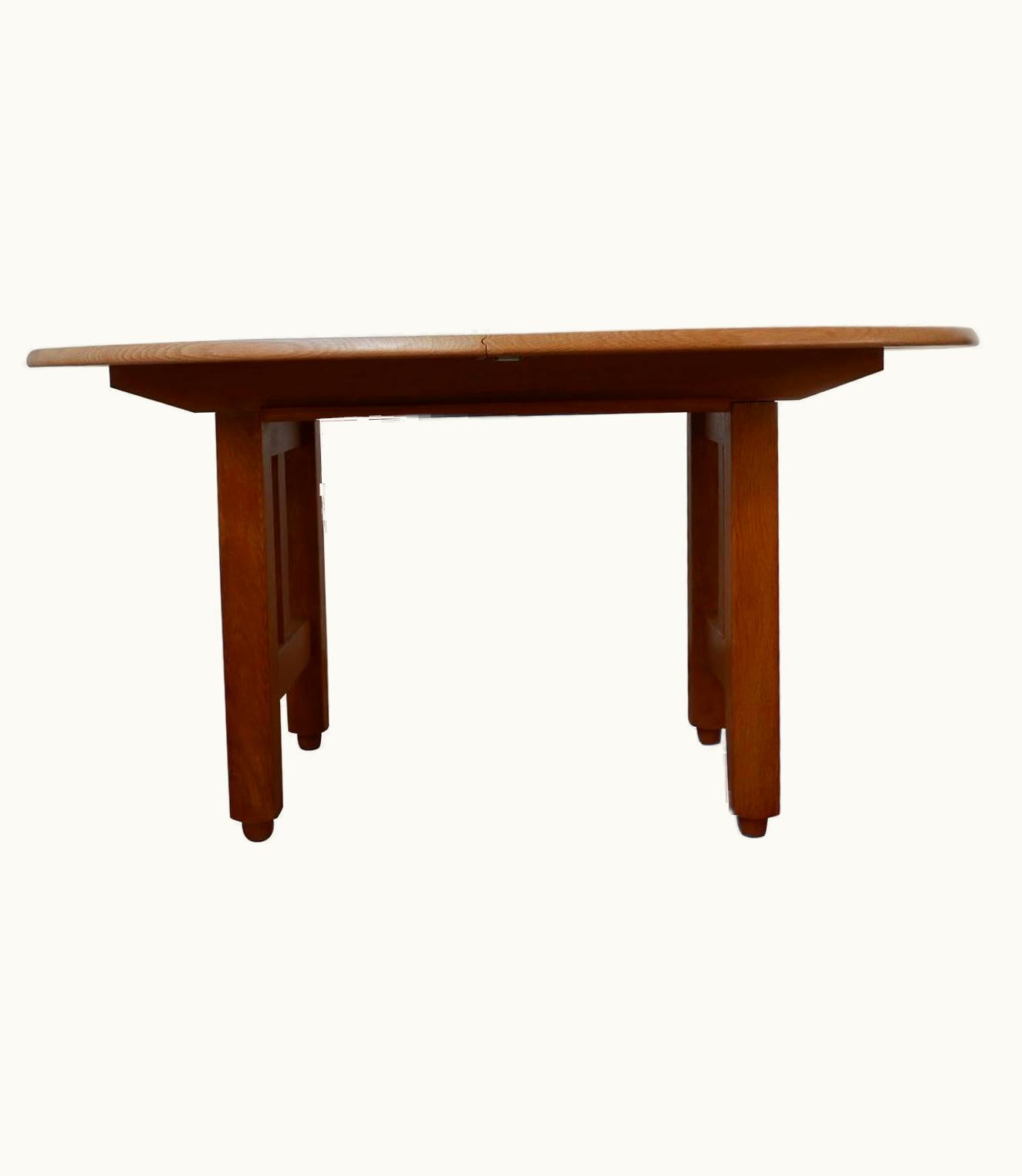 Guillerme et Chambron Guillerme et Chambron Oak Oval French Extendable Dining Table