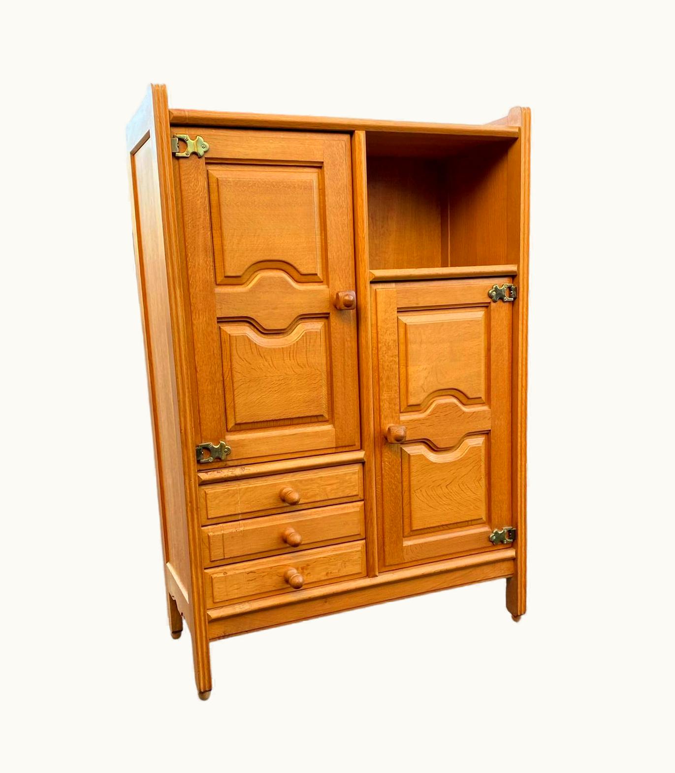 Guillerme et Chambron Guillerme et Chambron, Solid Oak Cabinet Edition Votre Maison, Circa 1970-1980 UZ0198912